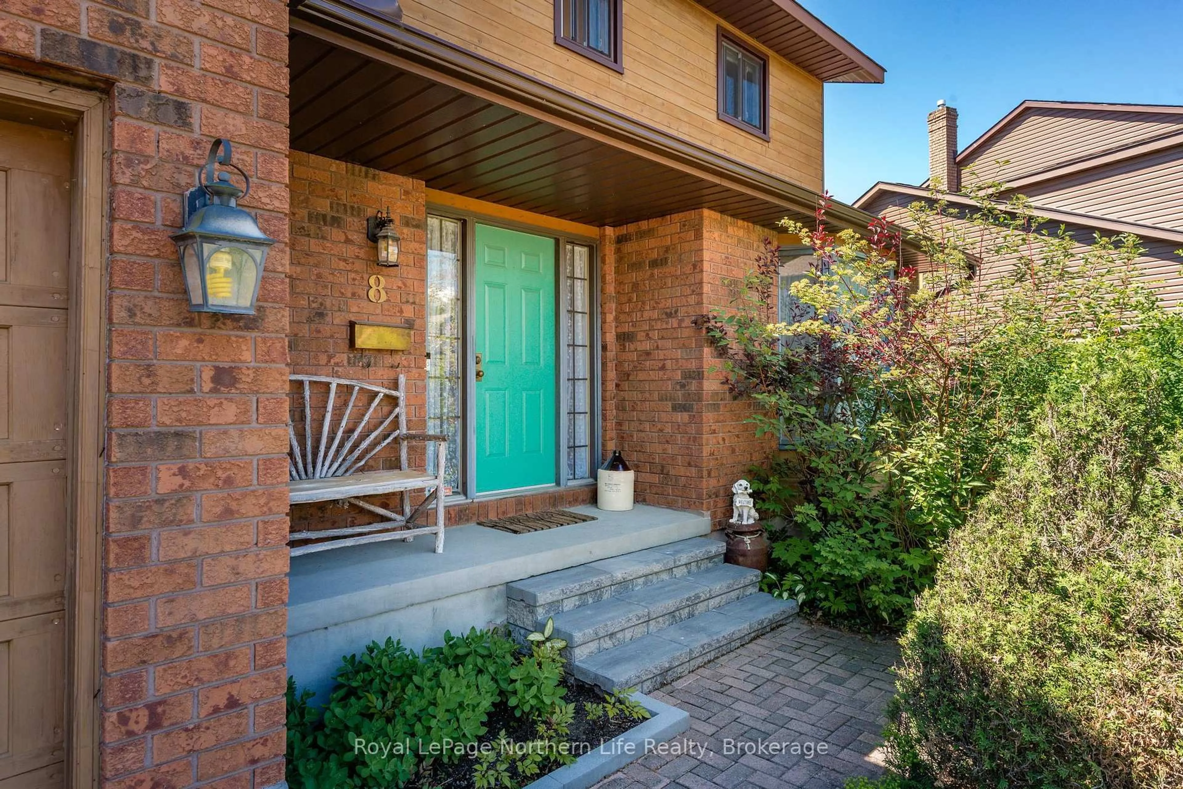 Home with brick exterior material, street for 8 Found Crt, North Bay Ontario P1A 4E5