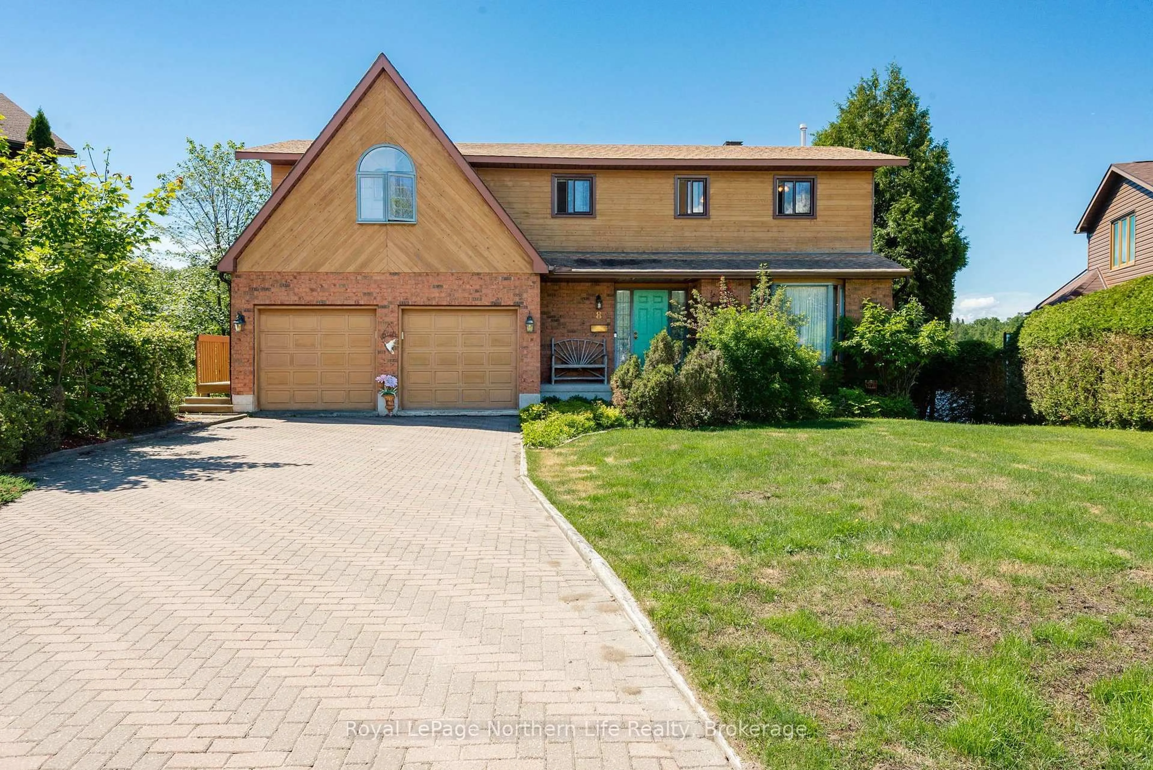 Home with brick exterior material, street for 8 Found Crt, North Bay Ontario P1A 4E5