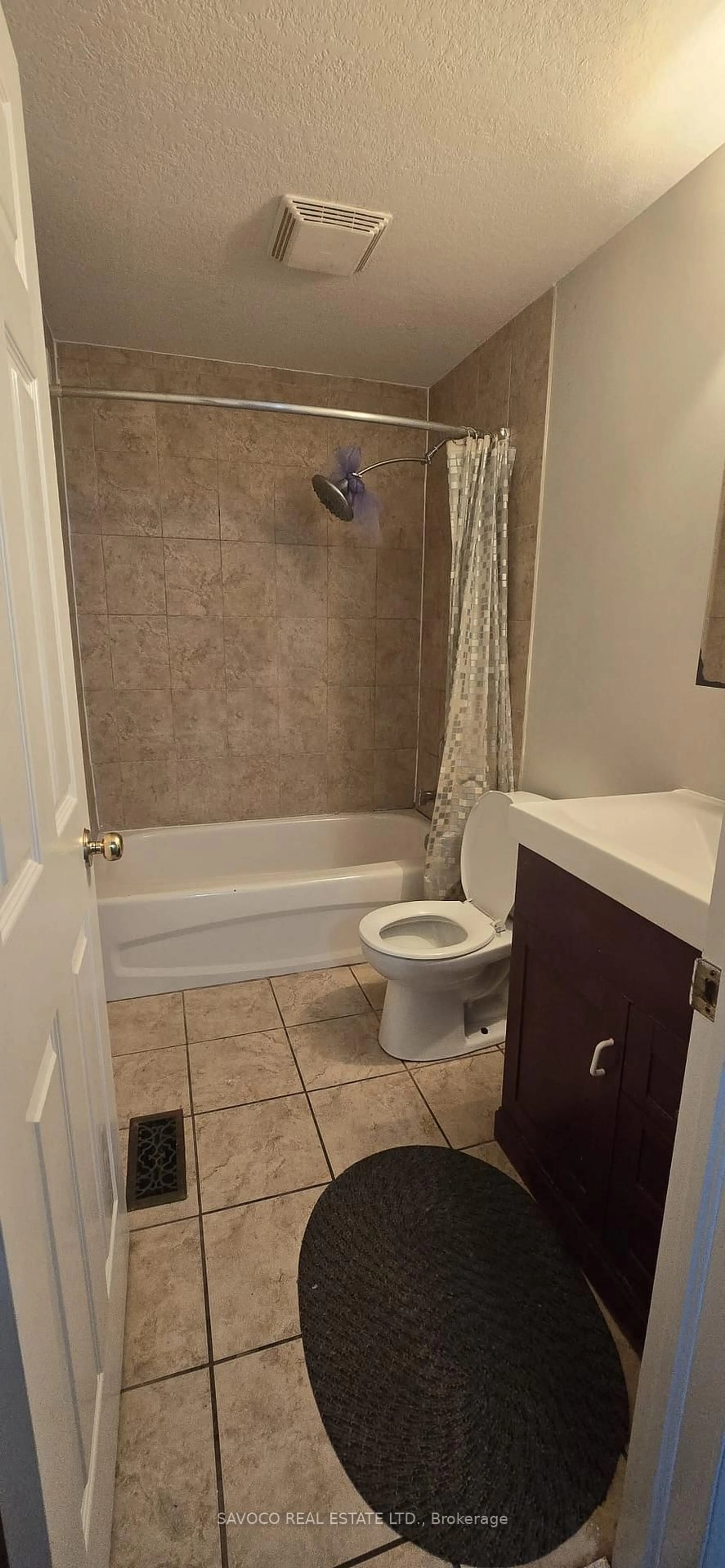 Standard bathroom, ceramic/tile floor for 312 Activa Ave, Waterloo Ontario N2E 3V1