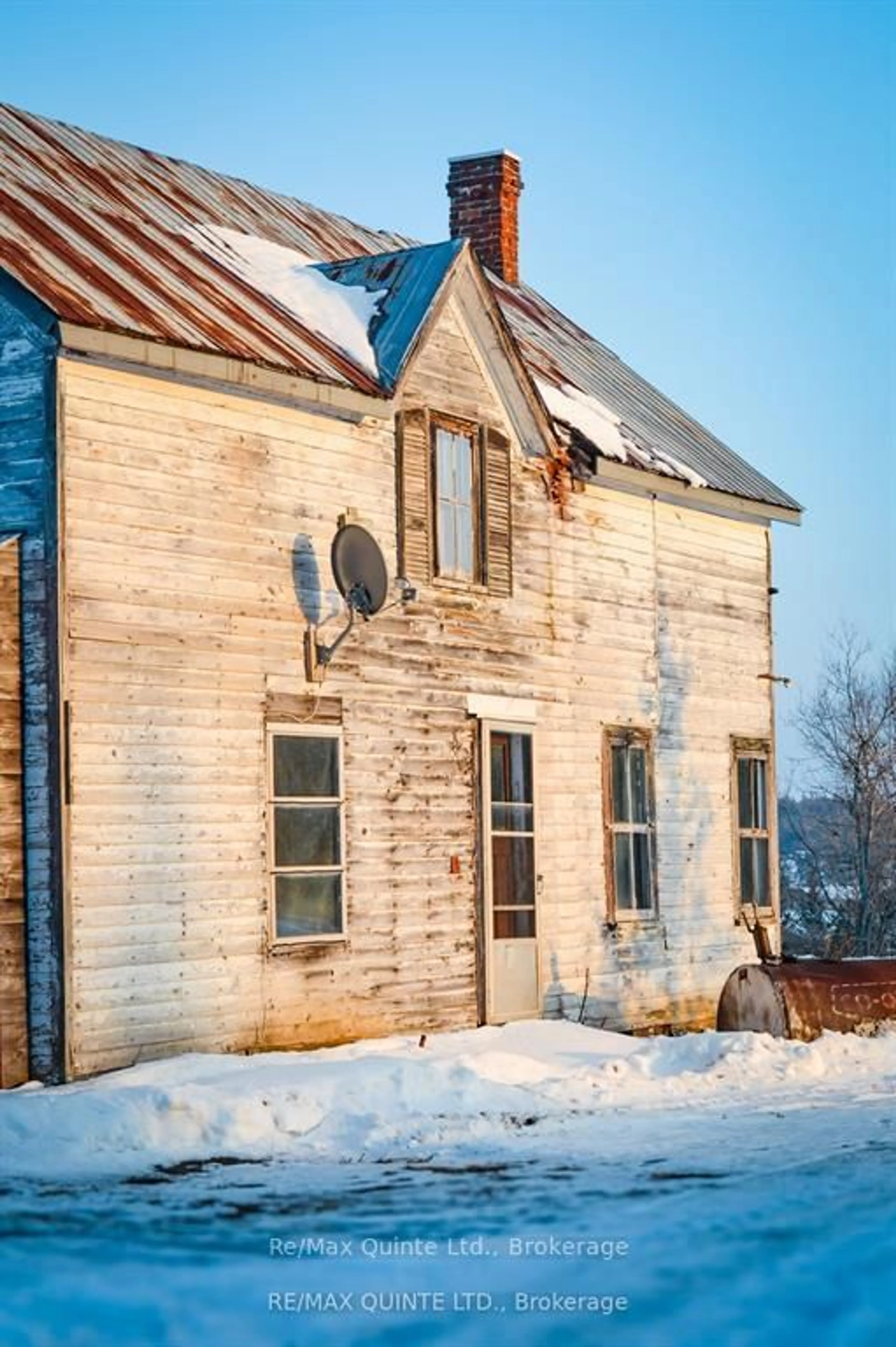 Home with brick exterior material, building for 812 Enright Rd, Shannonville Ontario K0K 3A0