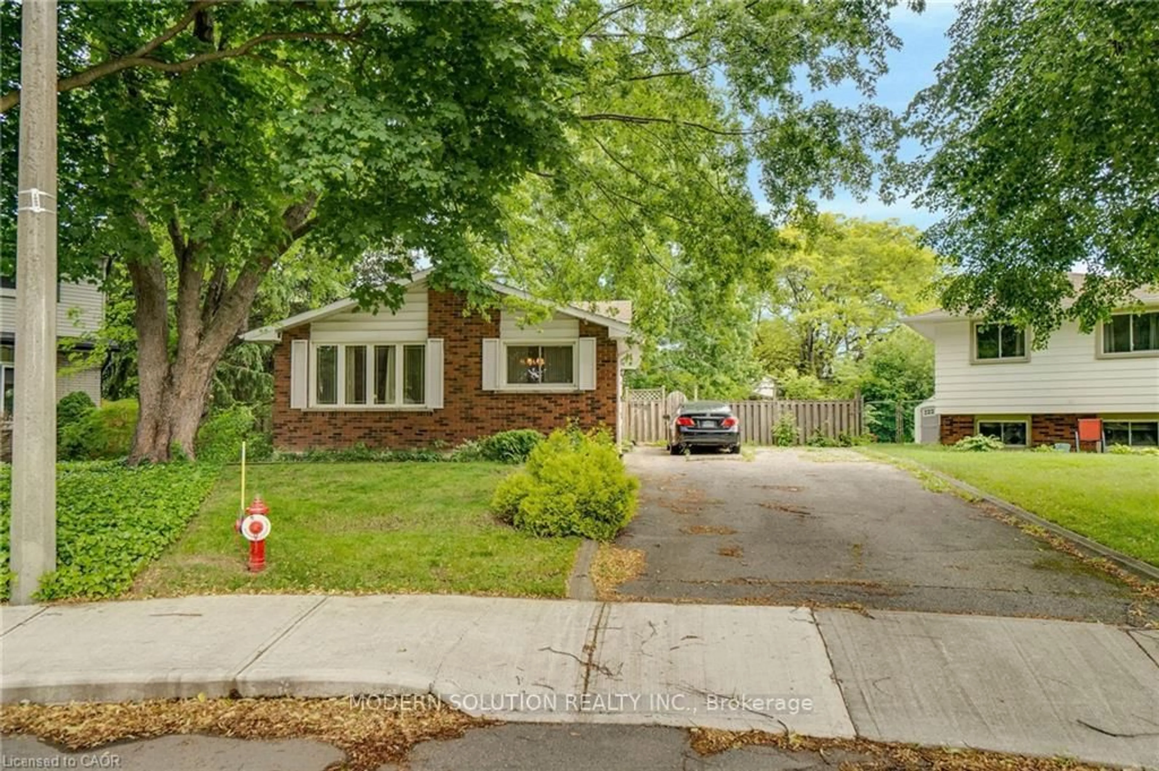 Home with brick exterior material, street for 108 Fassett Crt, Hamilton Ontario L9G 4E7