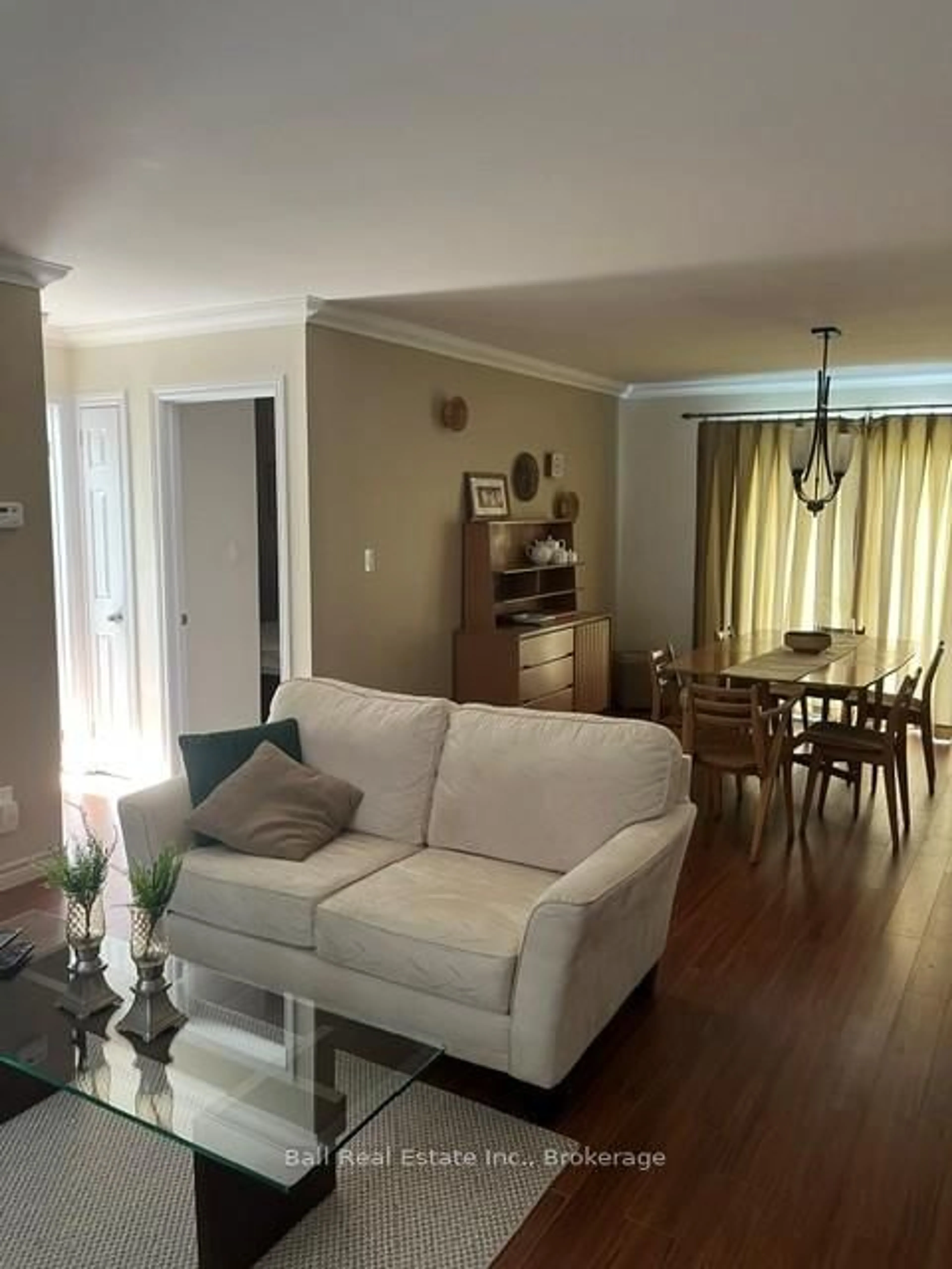Living room with furniture, wood/laminate floor for 77 Water St, Trent Hills Ontario K0L 1Y0
