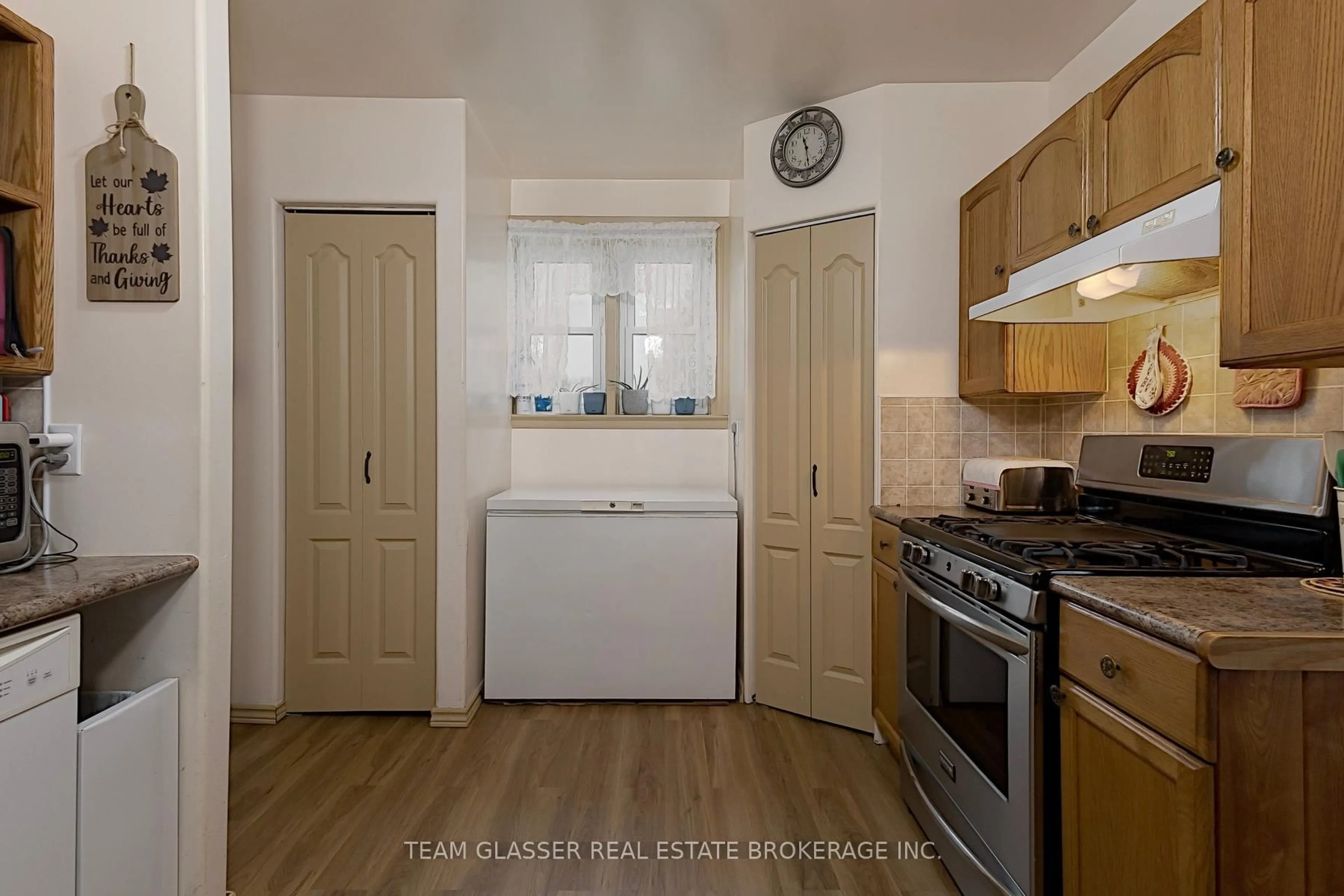 Standard kitchen, unknown for 53216 Nova Scotia Line, Malahide Ontario N0J 1T0