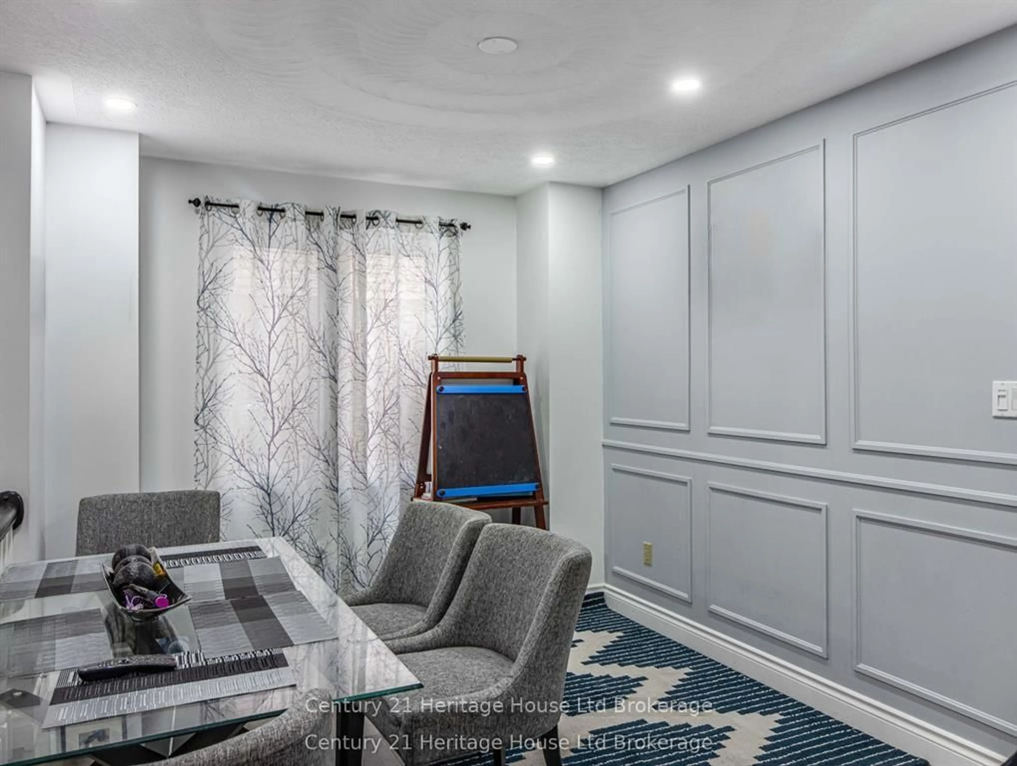 Unknown for 8 Mohican Dr, Woodstock Ontario N4T 1H5