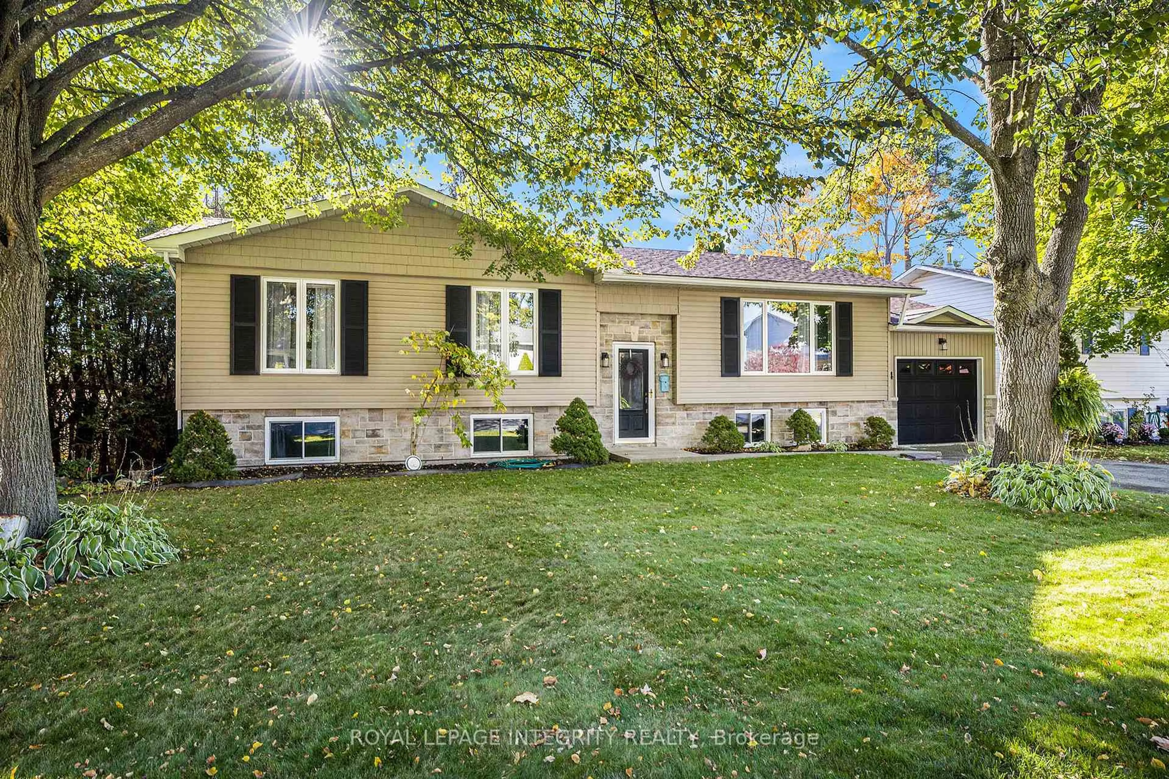 Home with brick exterior material, street for 24 Mather St, Perth Ontario K7H 3K6