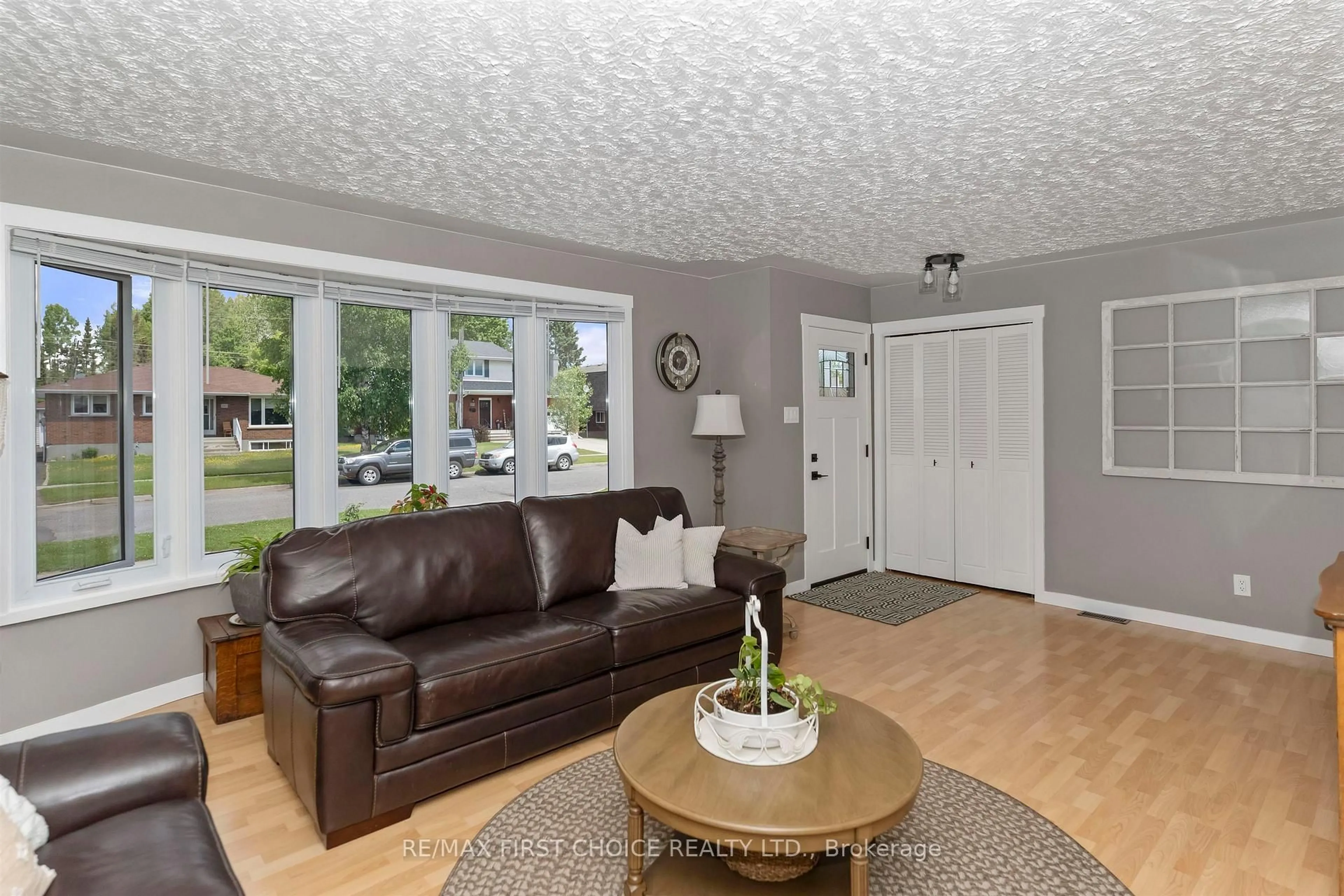Unknown for 103 Welland St, Thunder Bay Ontario P7A 7T7
