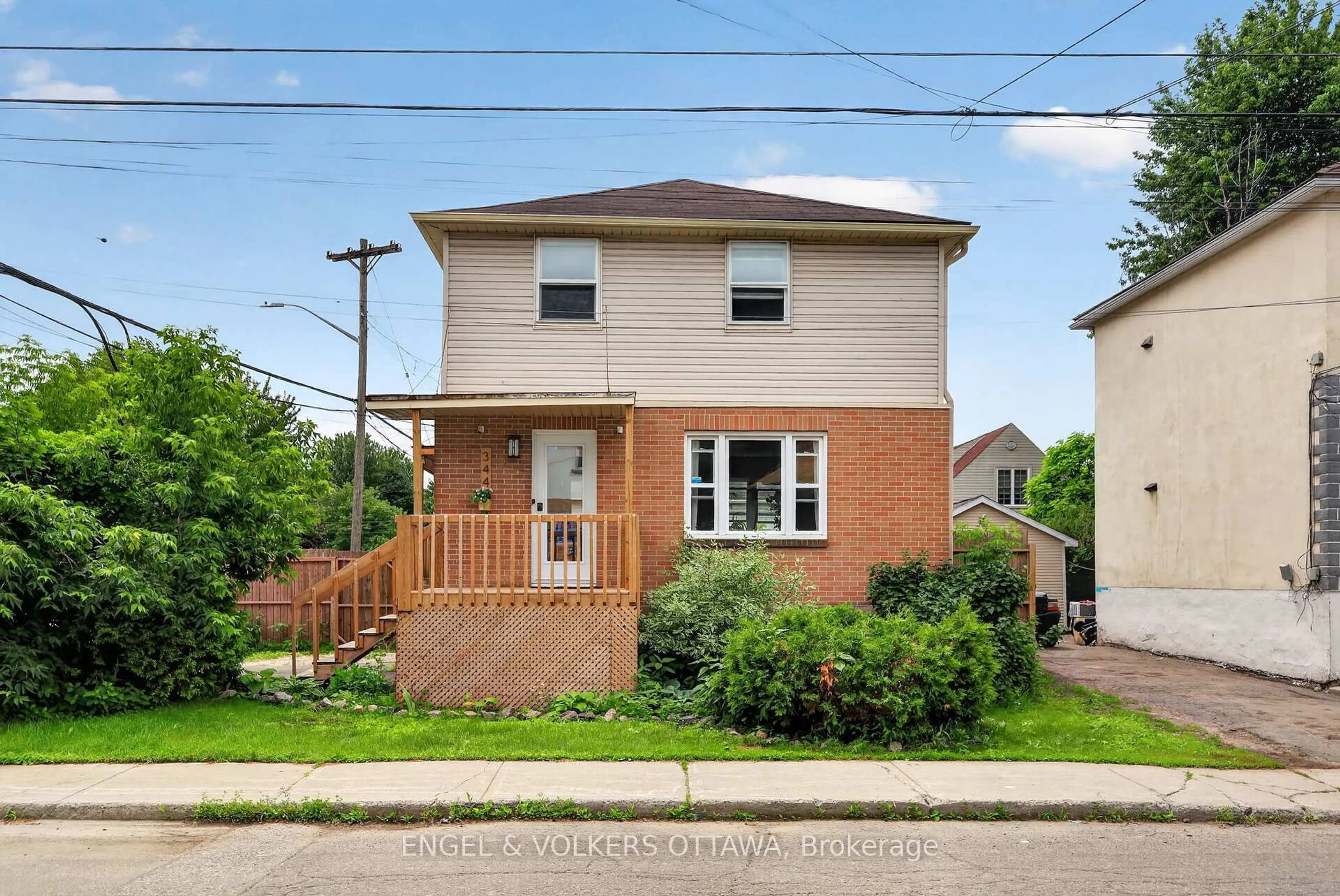 Home with brick exterior material, street for 344 Richelieu Ave, Ottawa Ontario K1L 6J9