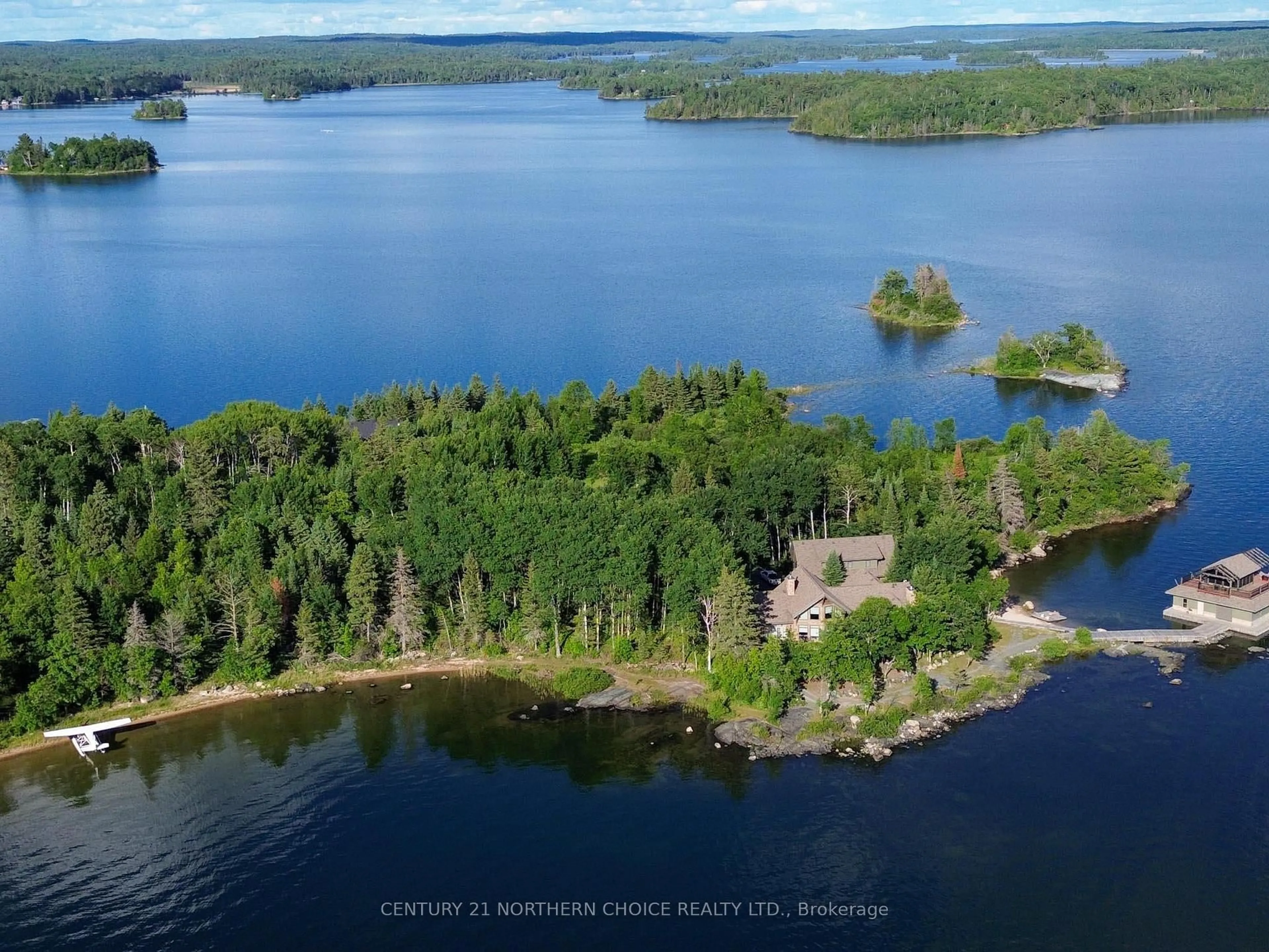 A pic from outside/outdoor area/front of a property/back of a property/a pic from drone, water/lake/river/ocean view for 135 Mackenzie Ward Estates Rd, Sioux Narrows-Nestor Falls Ontario P0X 1N0