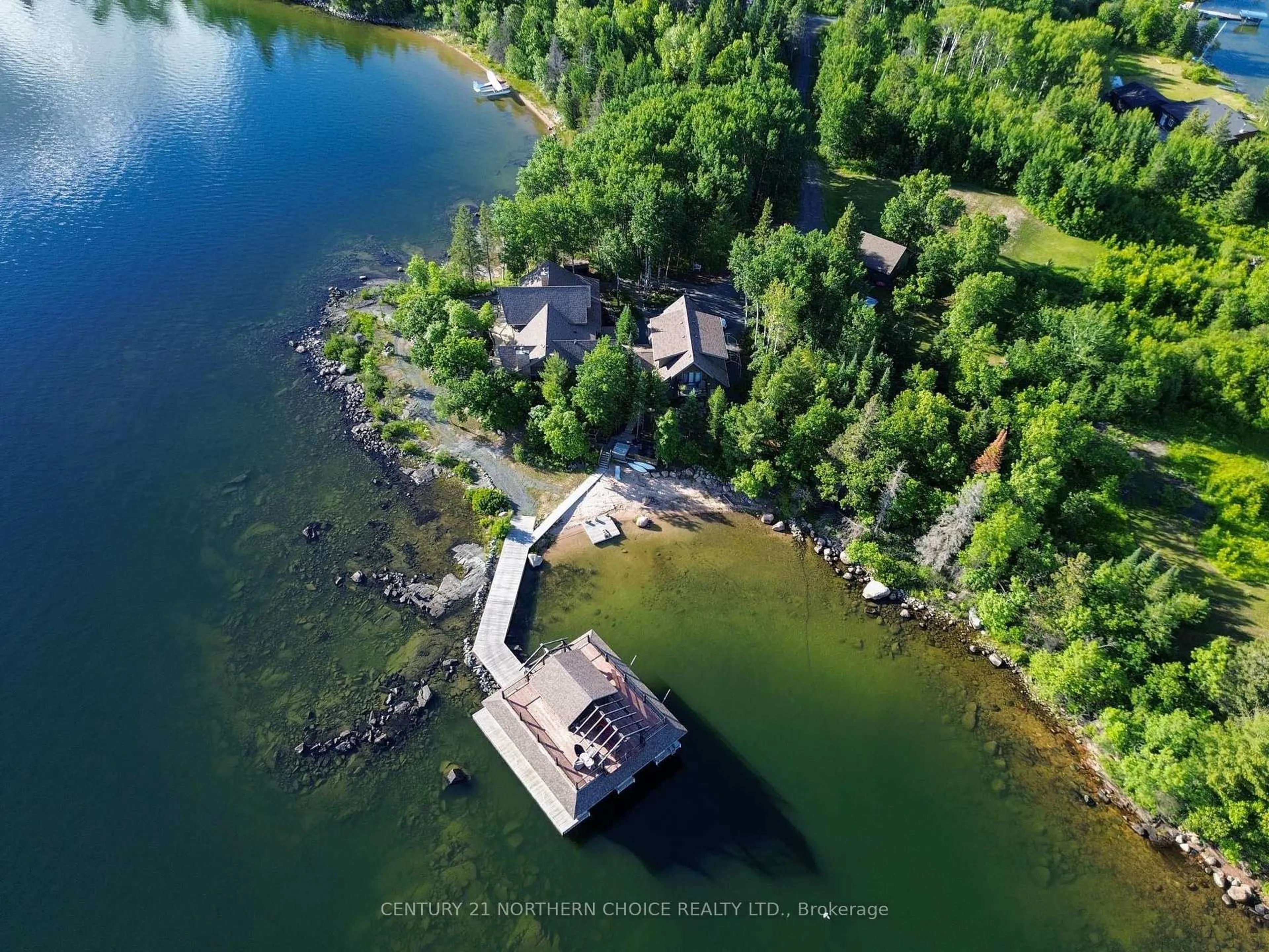 A pic from outside/outdoor area/front of a property/back of a property/a pic from drone, water/lake/river/ocean view for 135 Mackenzie Ward Estates Rd, Sioux Narrows-Nestor Falls Ontario P0X 1N0