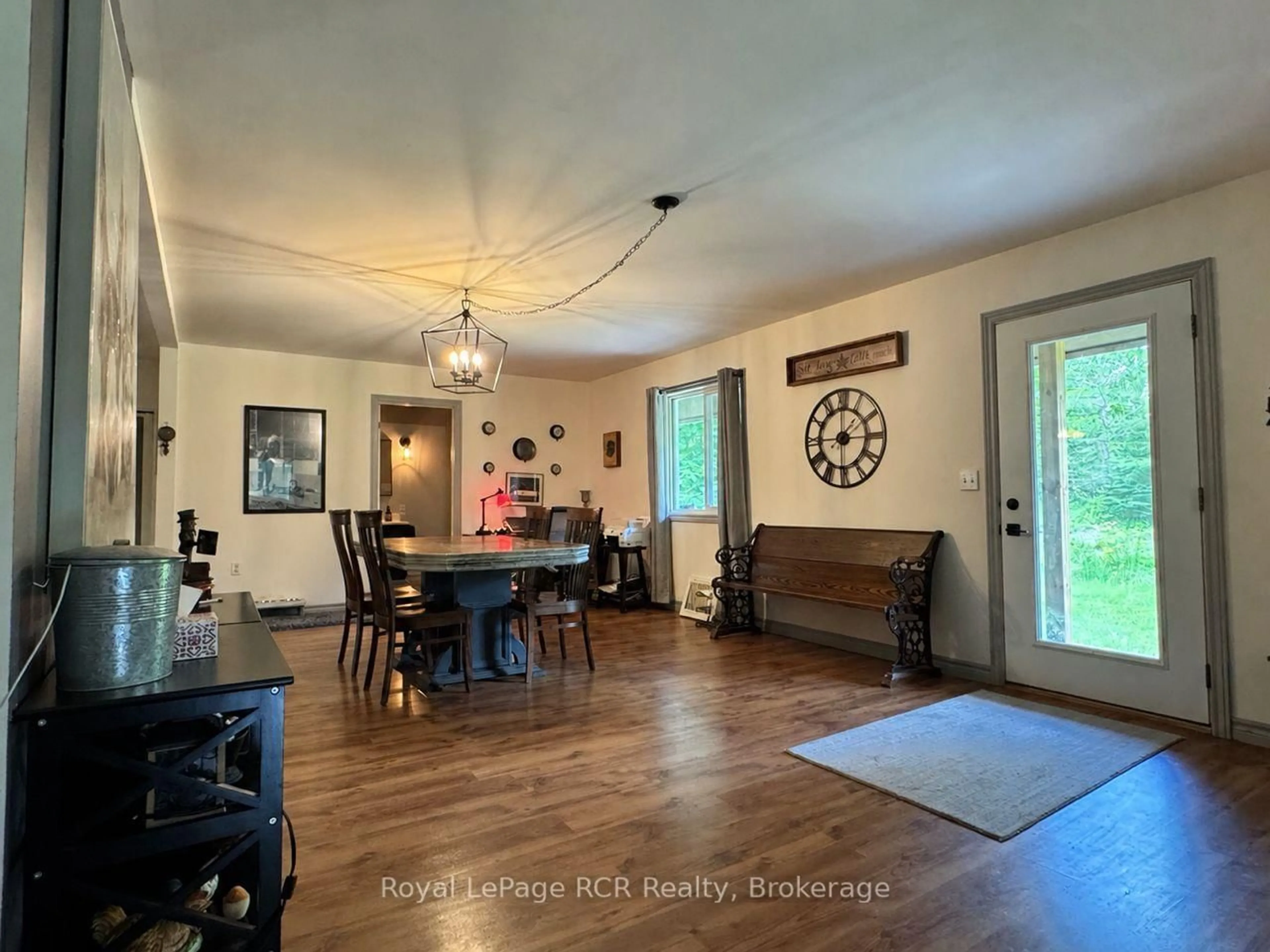 A pic of a room for 614406 Hamilton Lane, West Grey Ontario N0C 1H0