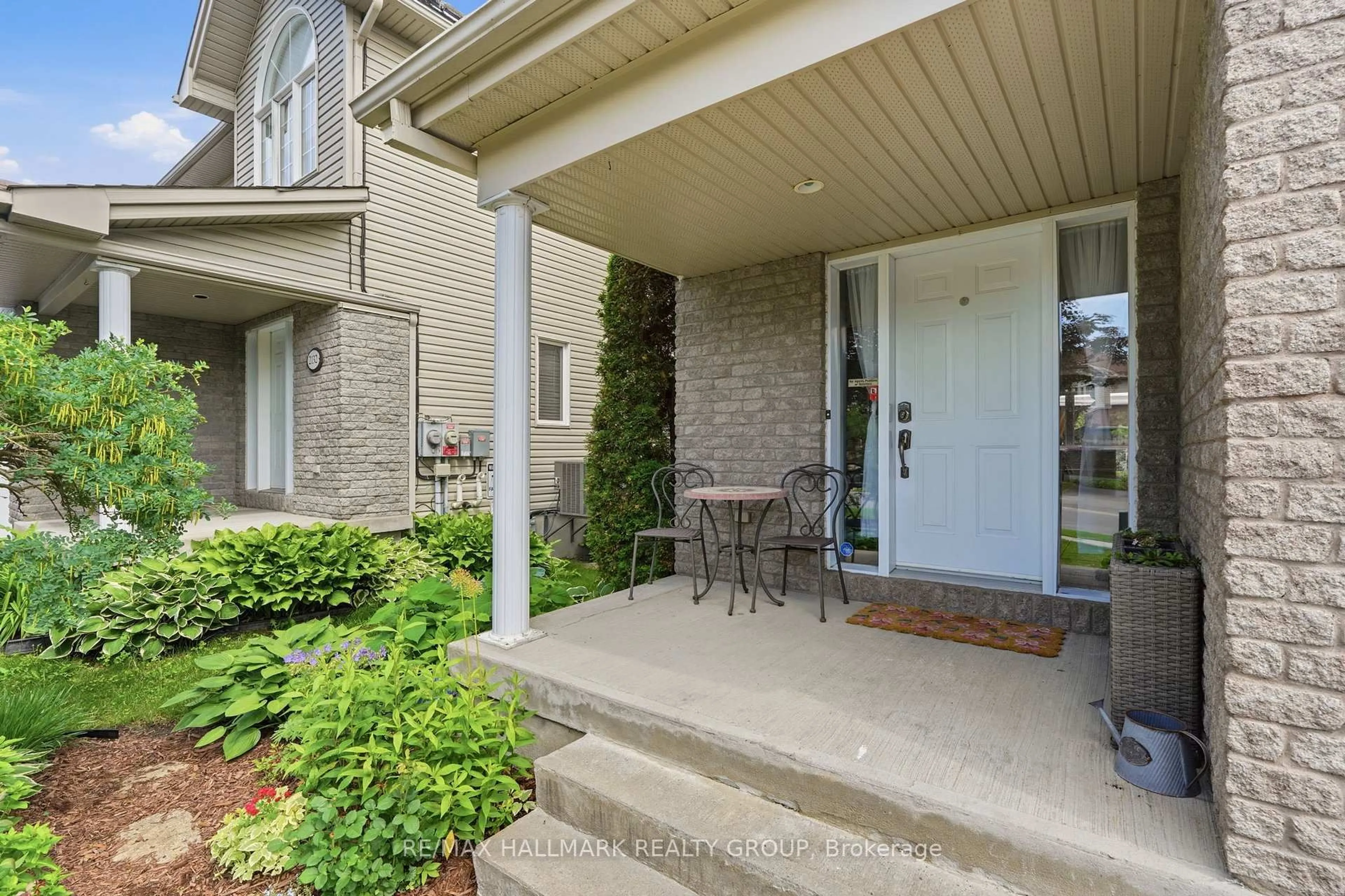 Indoor entryway for 2122 PATRICIA St, Clarence-Rockland Ontario K4K 1V7