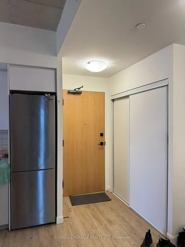 7 Erie Ave #414, Brantford 3