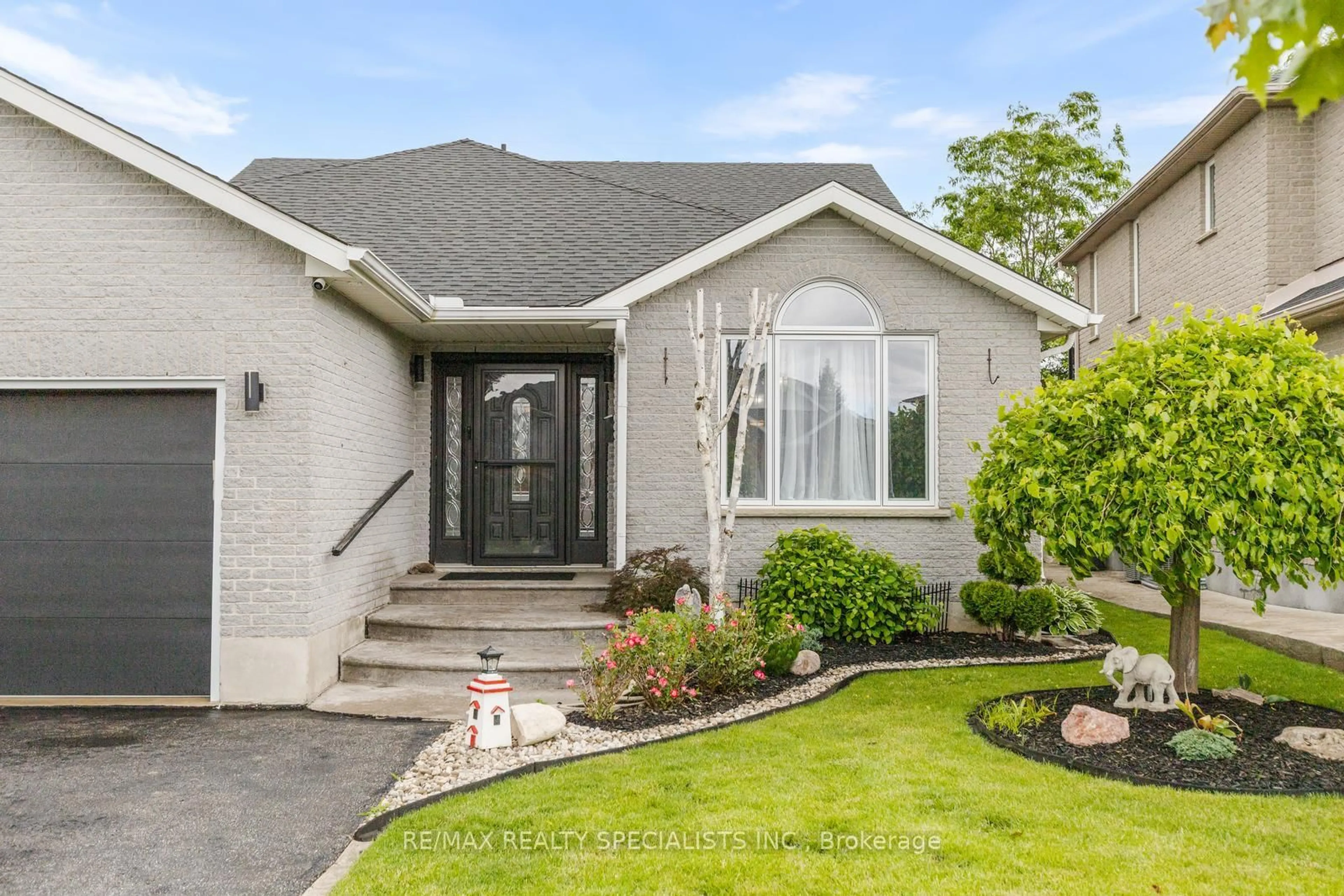 Home with brick exterior material, street for 16 Lois Lane, Guelph Ontario N1K 1W7