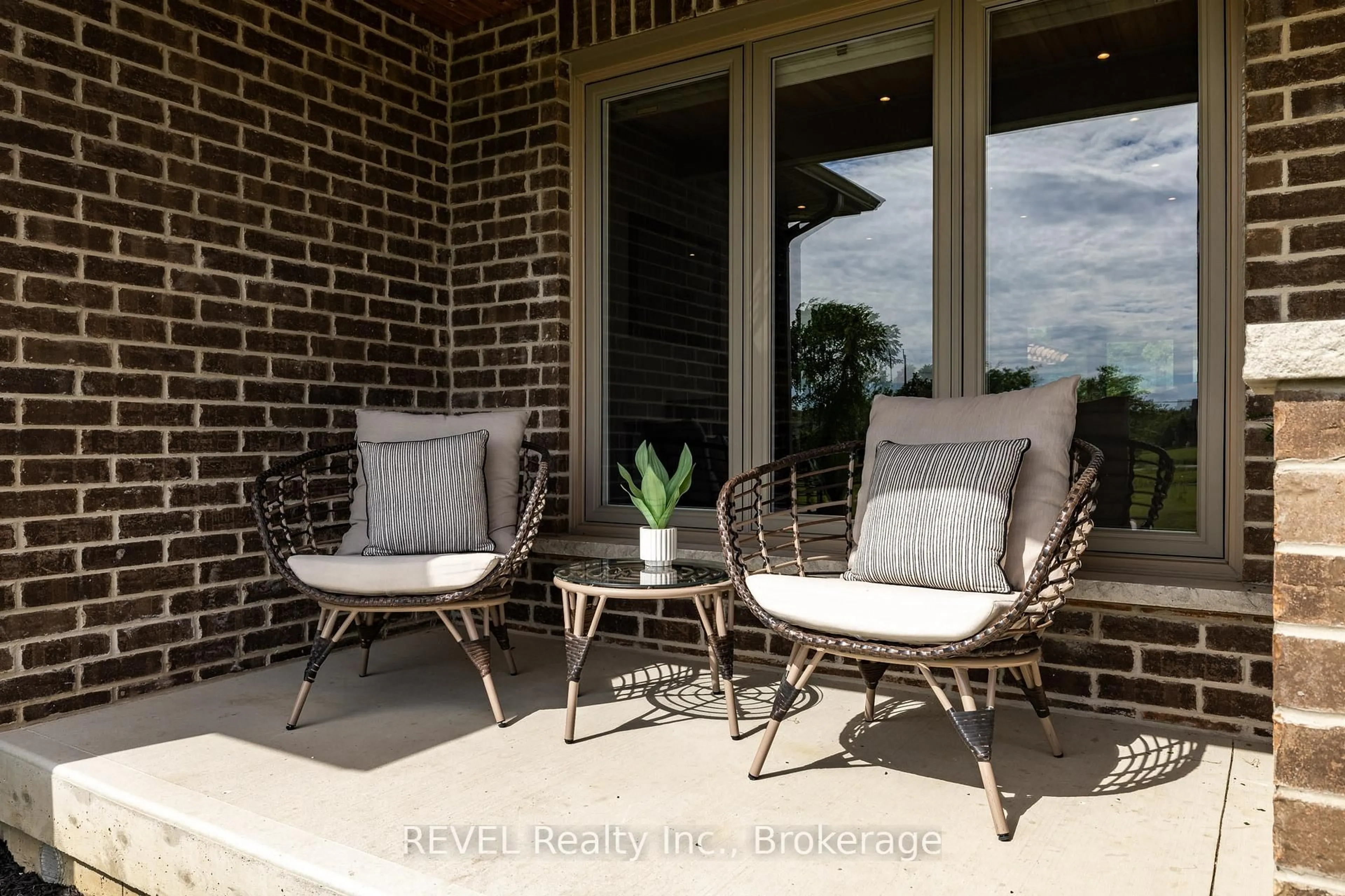 Patio, water/lake/river/ocean view for 51086 Deeks Rd, Wainfleet Ontario L0S 1V0