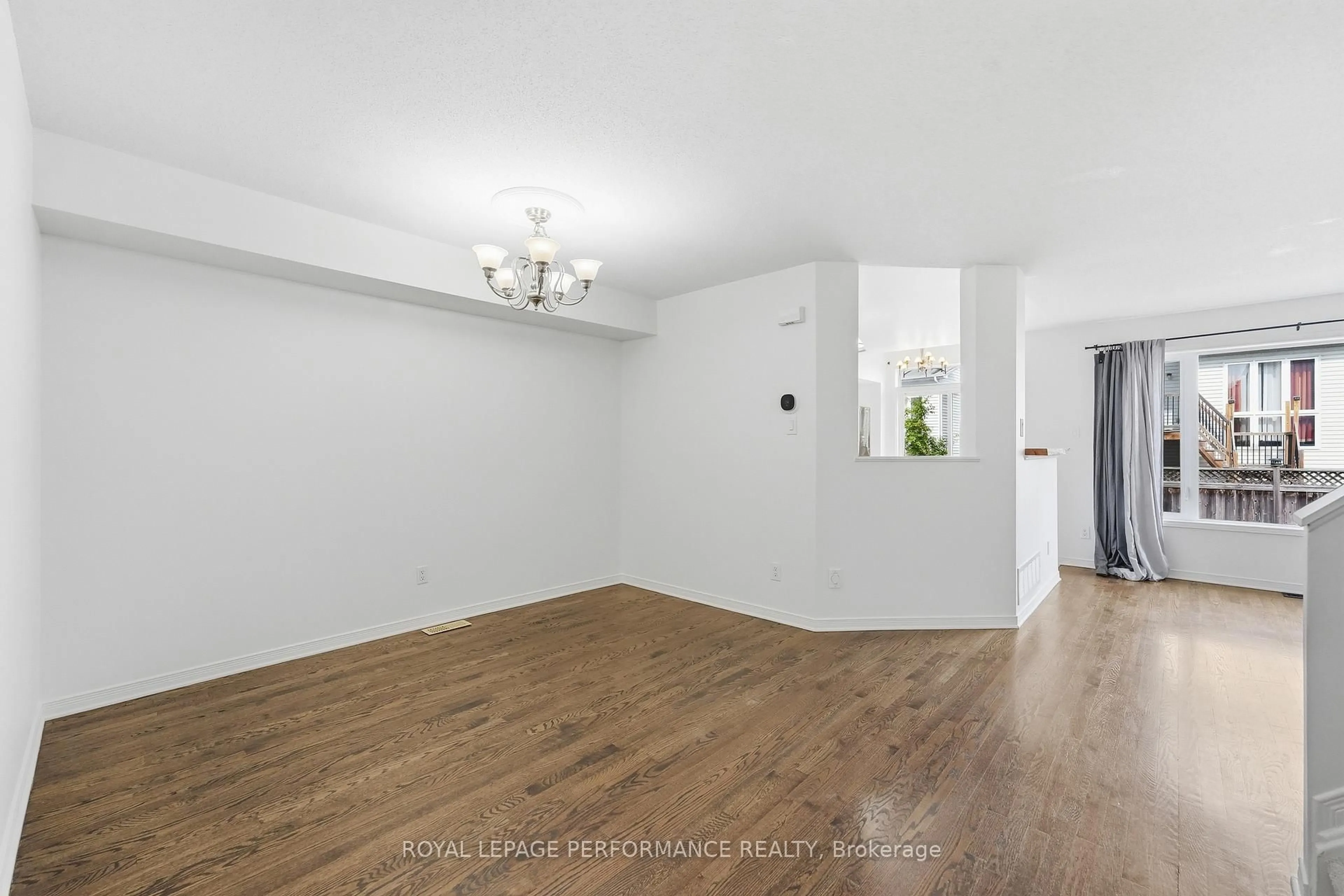 A pic of a room for 277 Rolling Meadow Cres, Ottawa Ontario K1W 0A8