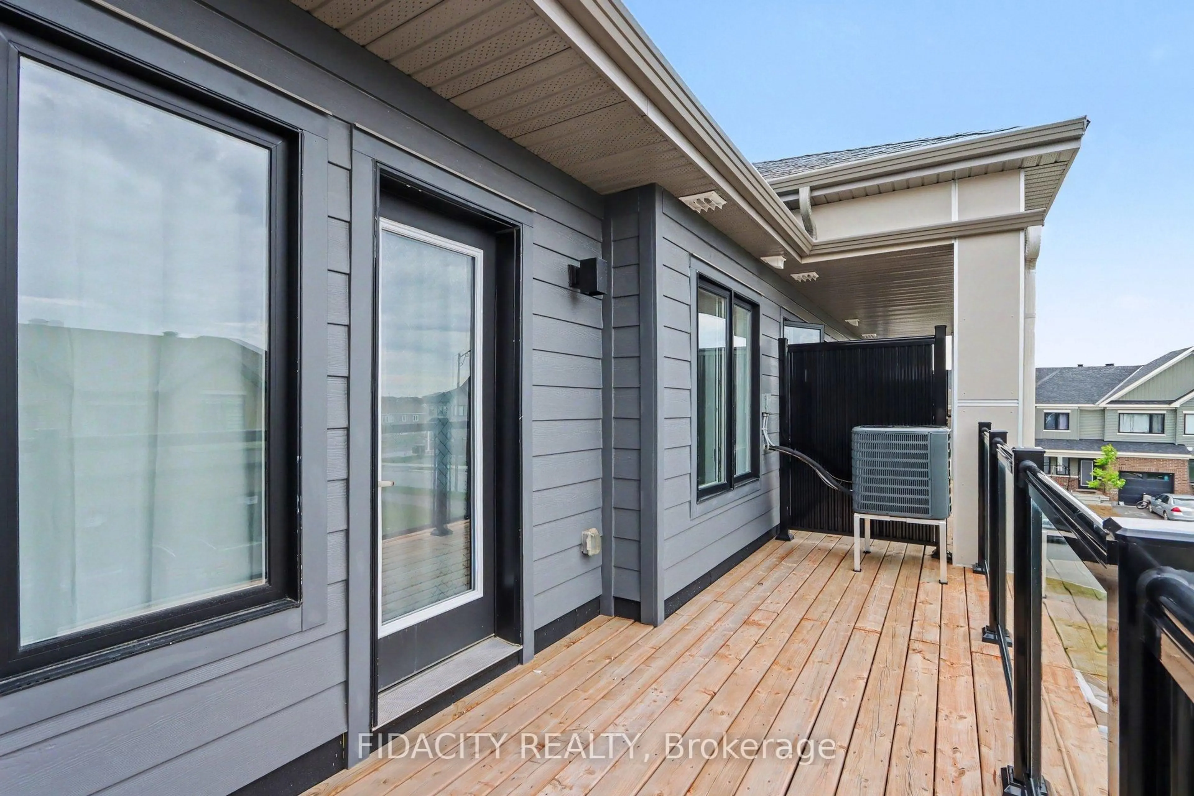 Home with vinyl exterior material, unknown for 205 Beebalm Cres, Ottawa Ontario K2J 7G9