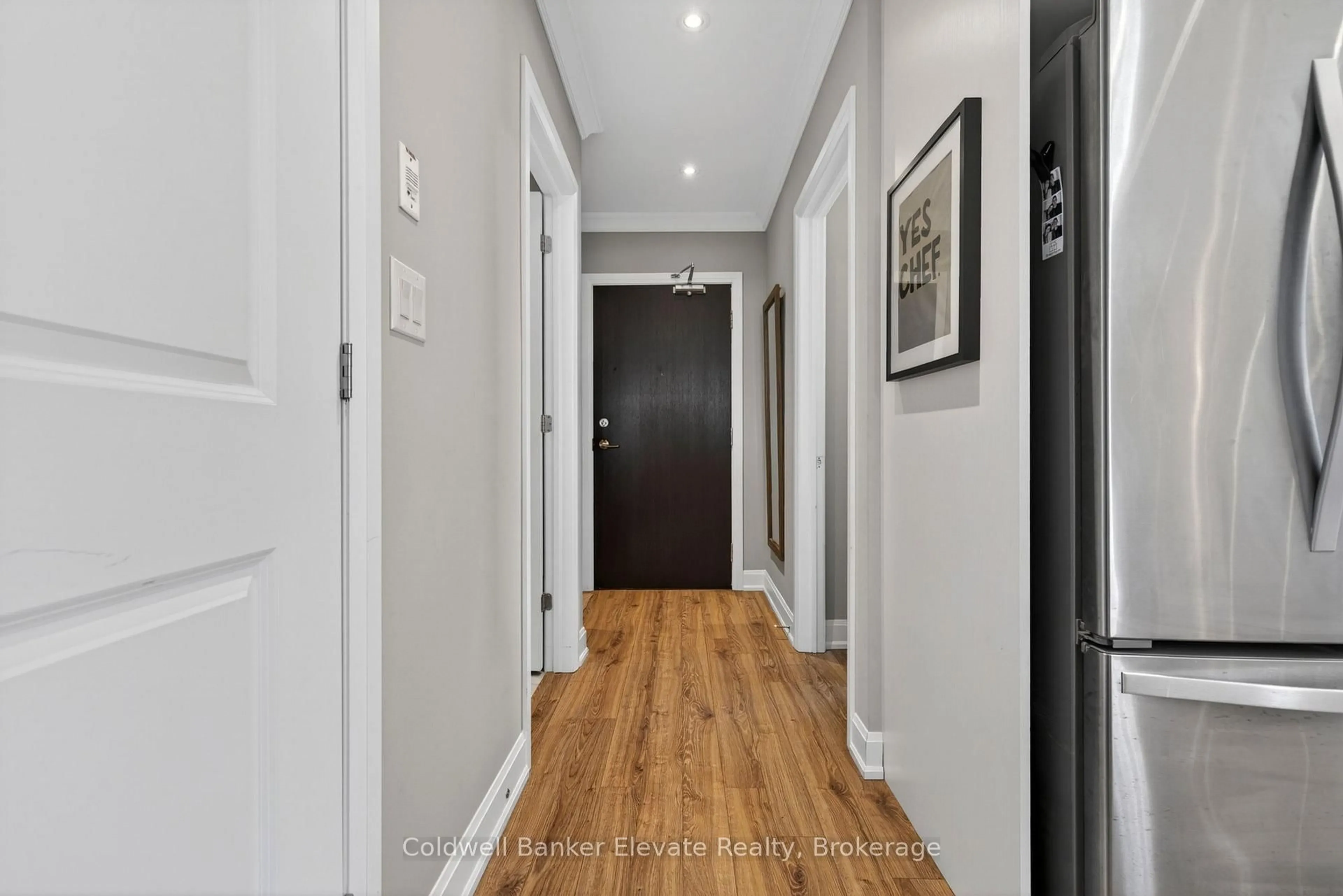 Indoor entryway for 2 King St #205, Hamilton Ontario L9H 6Z1