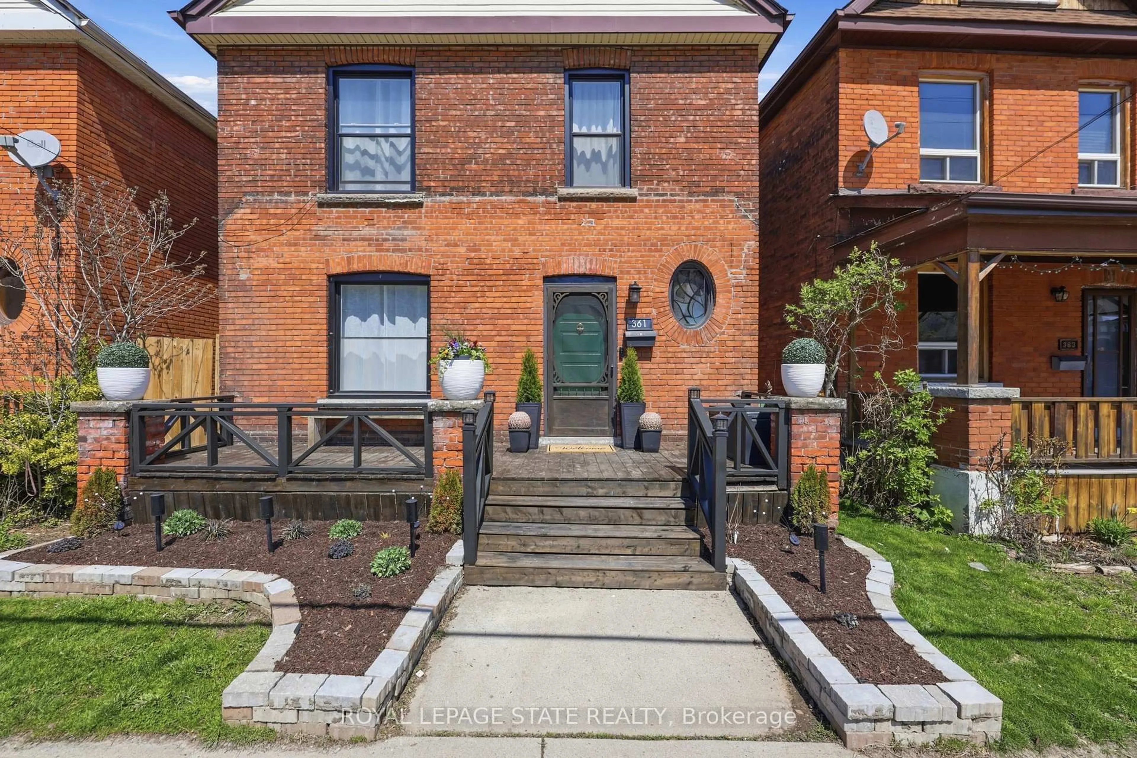 Home with brick exterior material, street for 361 Cumberland Ave, Hamilton Ontario L8M 2A5