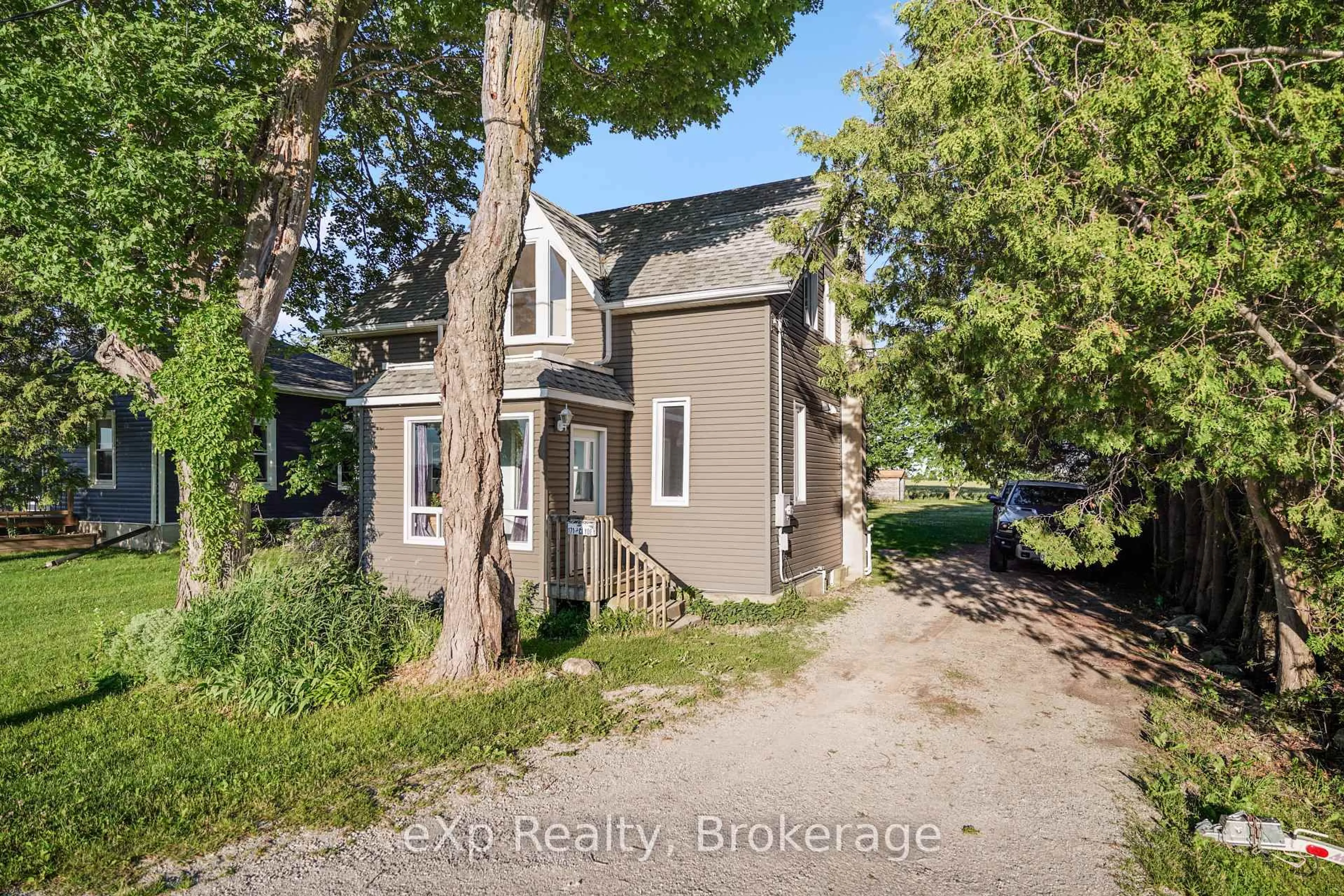A pic from outside/outdoor area/front of a property/back of a property/a pic from drone, street for 171 Clyde St, Morris Turnberry Ontario N0G 1G0
