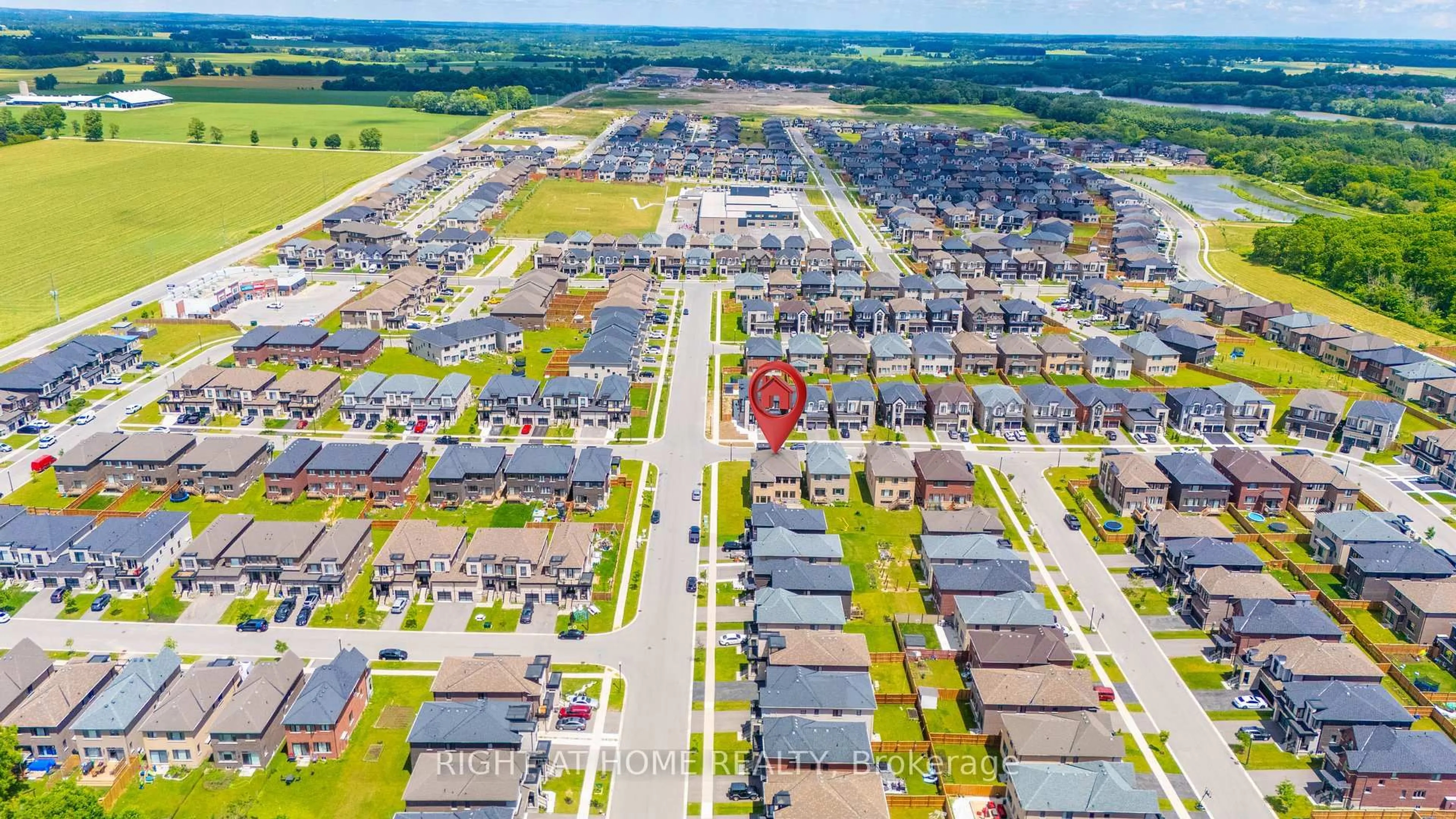 A pic from outside/outdoor area/front of a property/back of a property/a pic from drone, street for 1104 Edinburgh Dr, Woodstock Ontario N4T 0M2