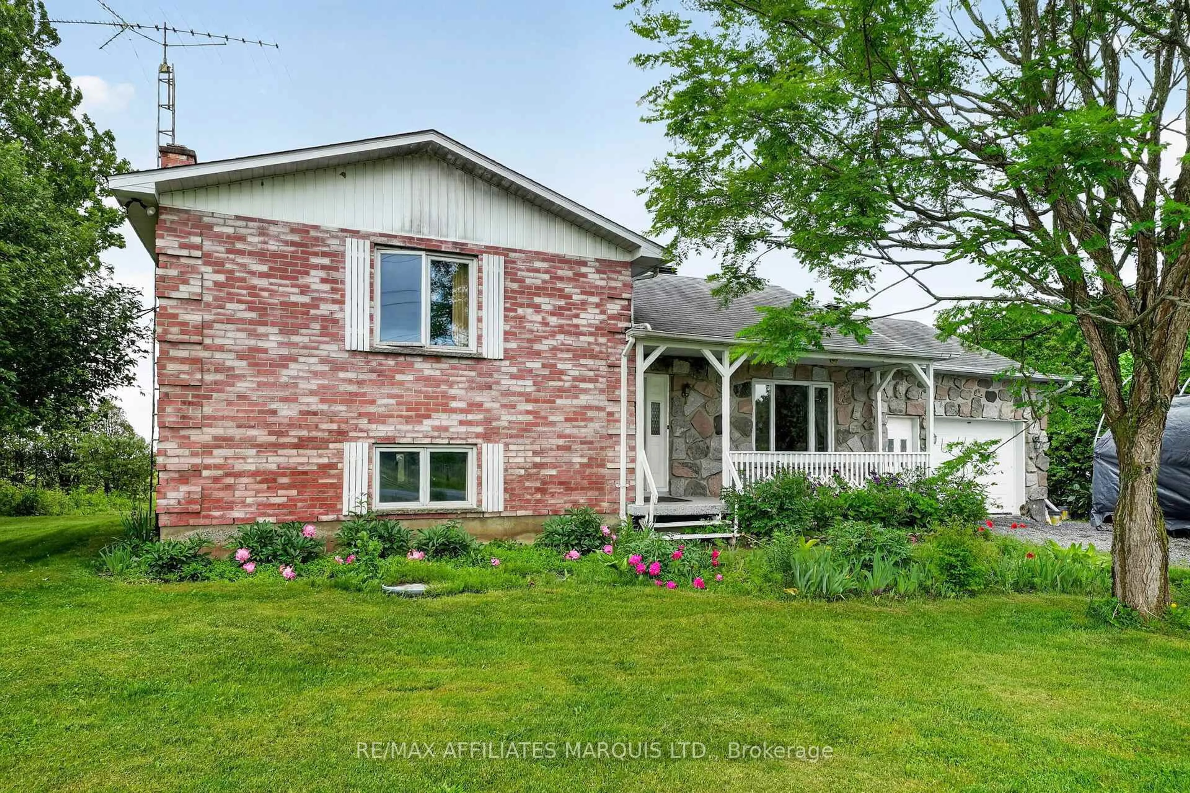 Home with brick exterior material, street for 20474 Concession 8 Rd, South Glengarry Ontario K0C 1L0