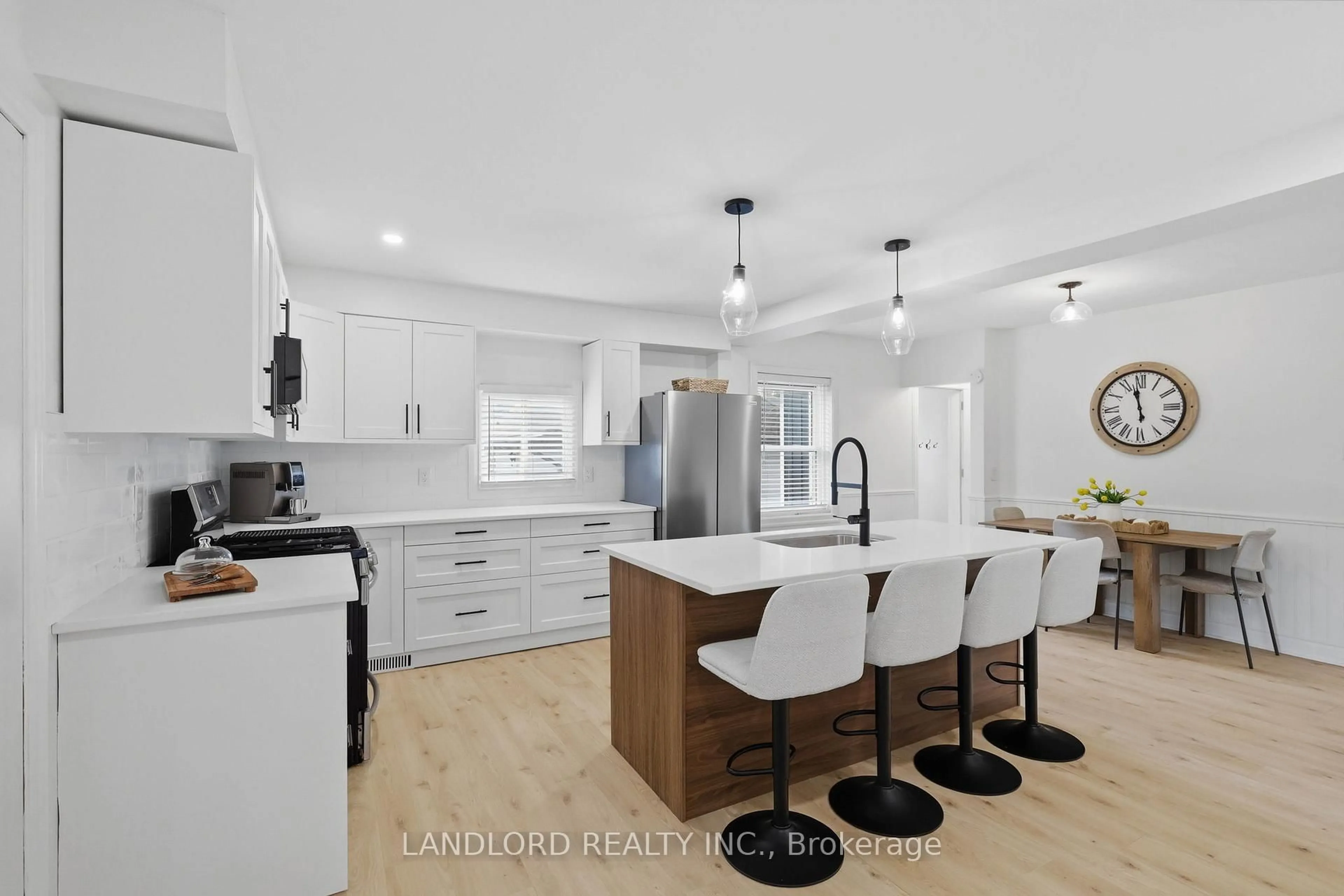 Open concept kitchen, unknown for 99 Fairview Ave, St. Thomas Ontario N5R 4X7