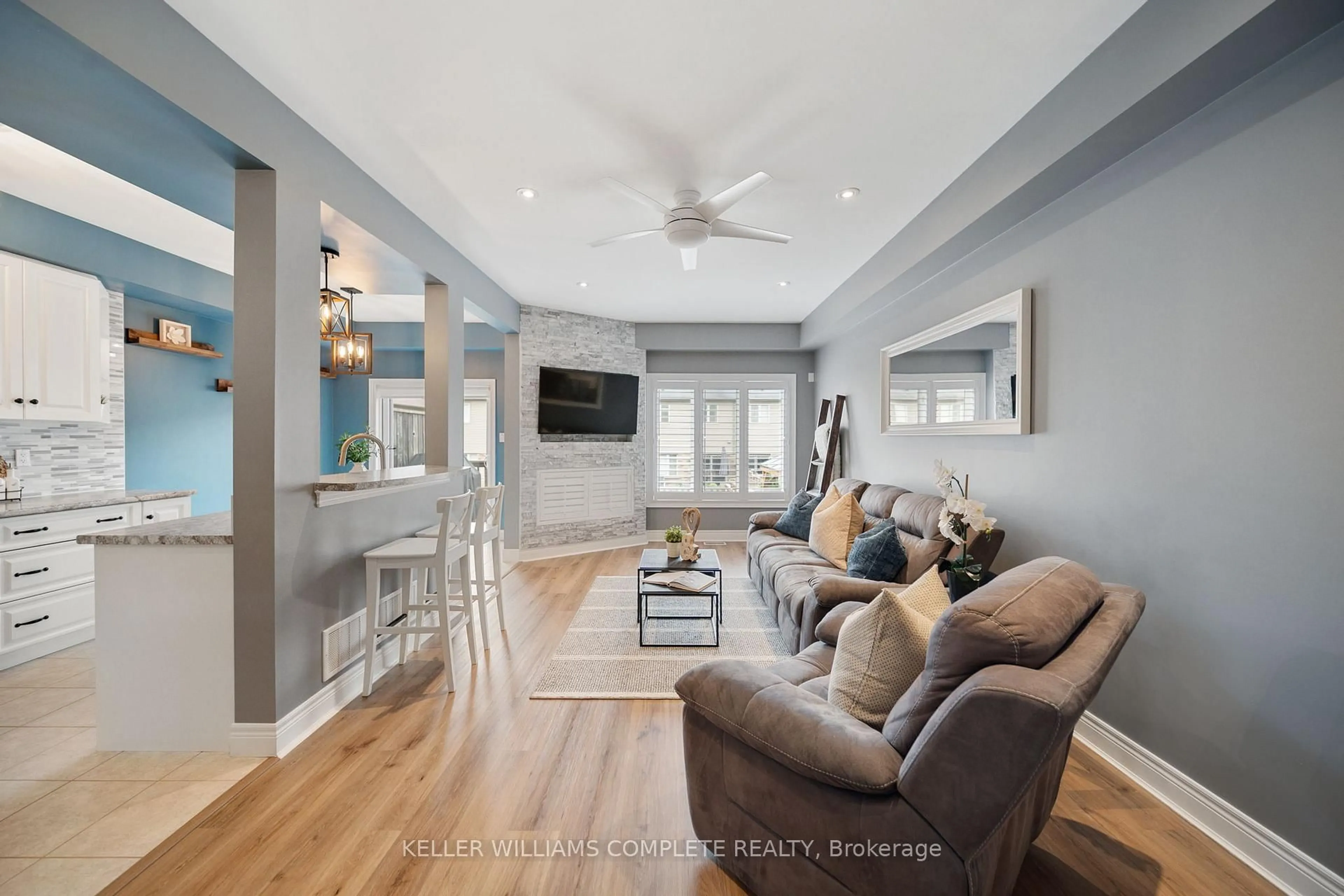 Living room with furniture, unknown for 295 Pumpkin Pass, Hamilton Ontario L0R 1C0