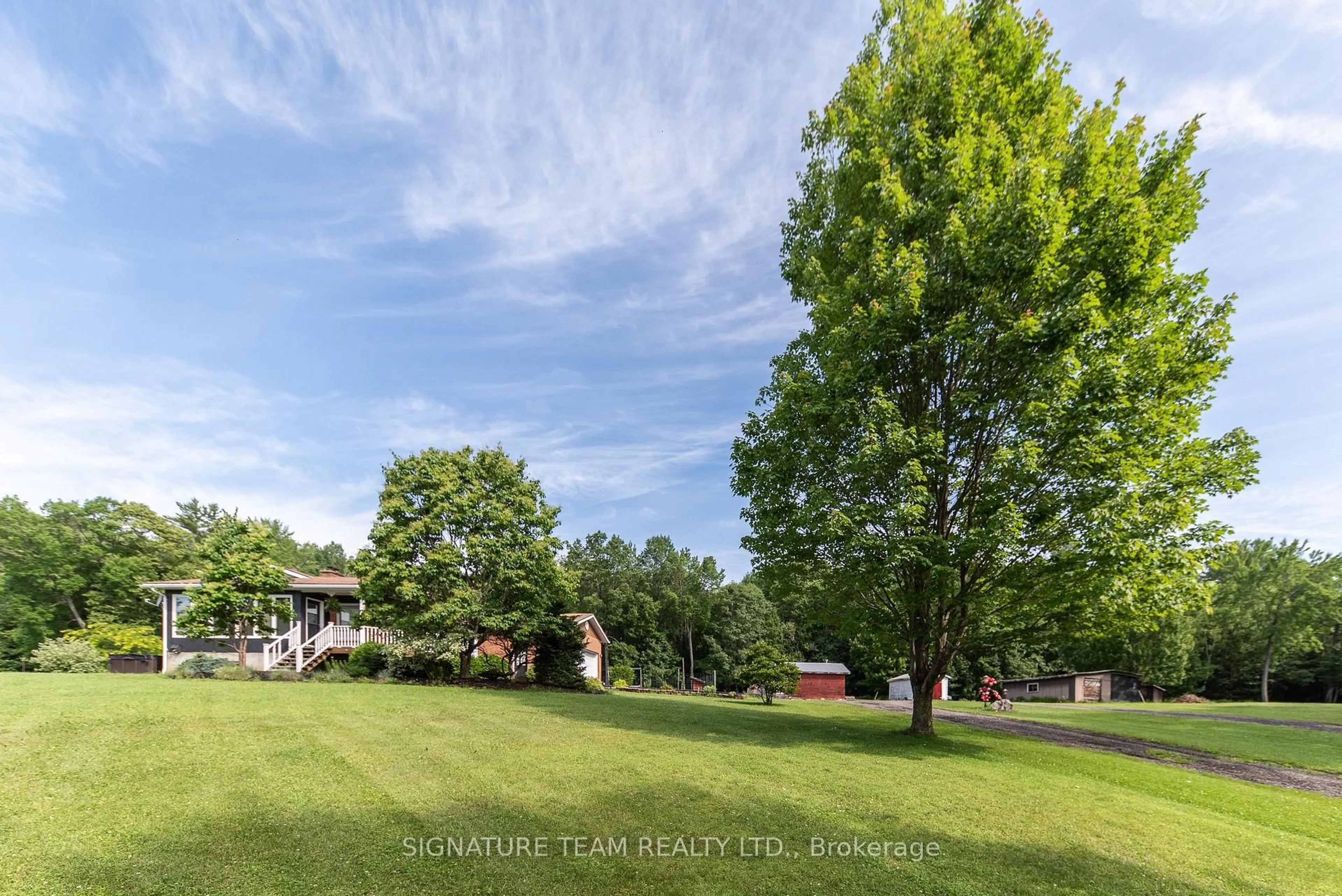 A pic from outside/outdoor area/front of a property/back of a property/a pic from drone, mountain view for 4819 Round Lake Rd, Killaloe Ontario K0J 2A0