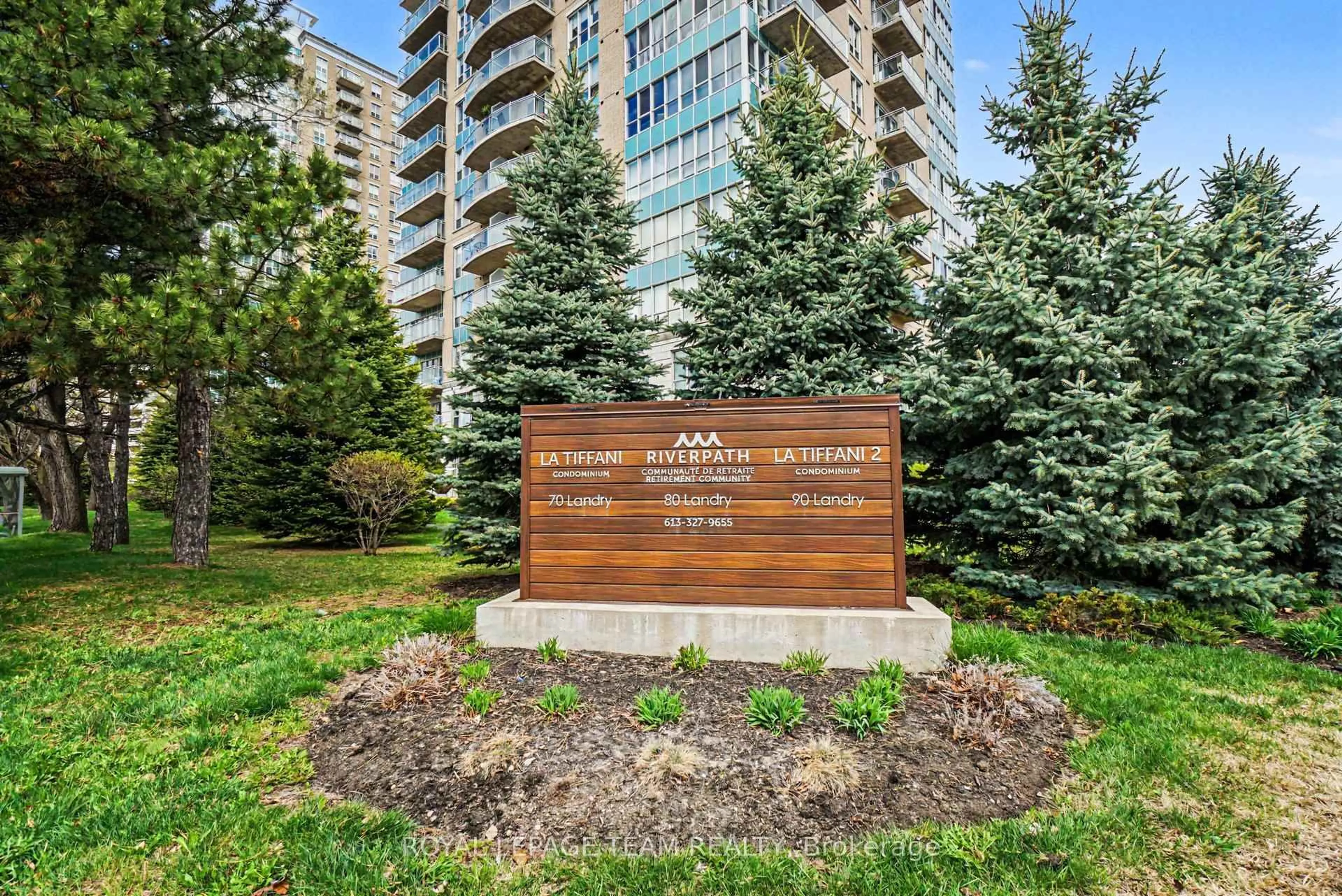 Unknown for 70 Landry St #1806, Ottawa Ontario K1L 0A8