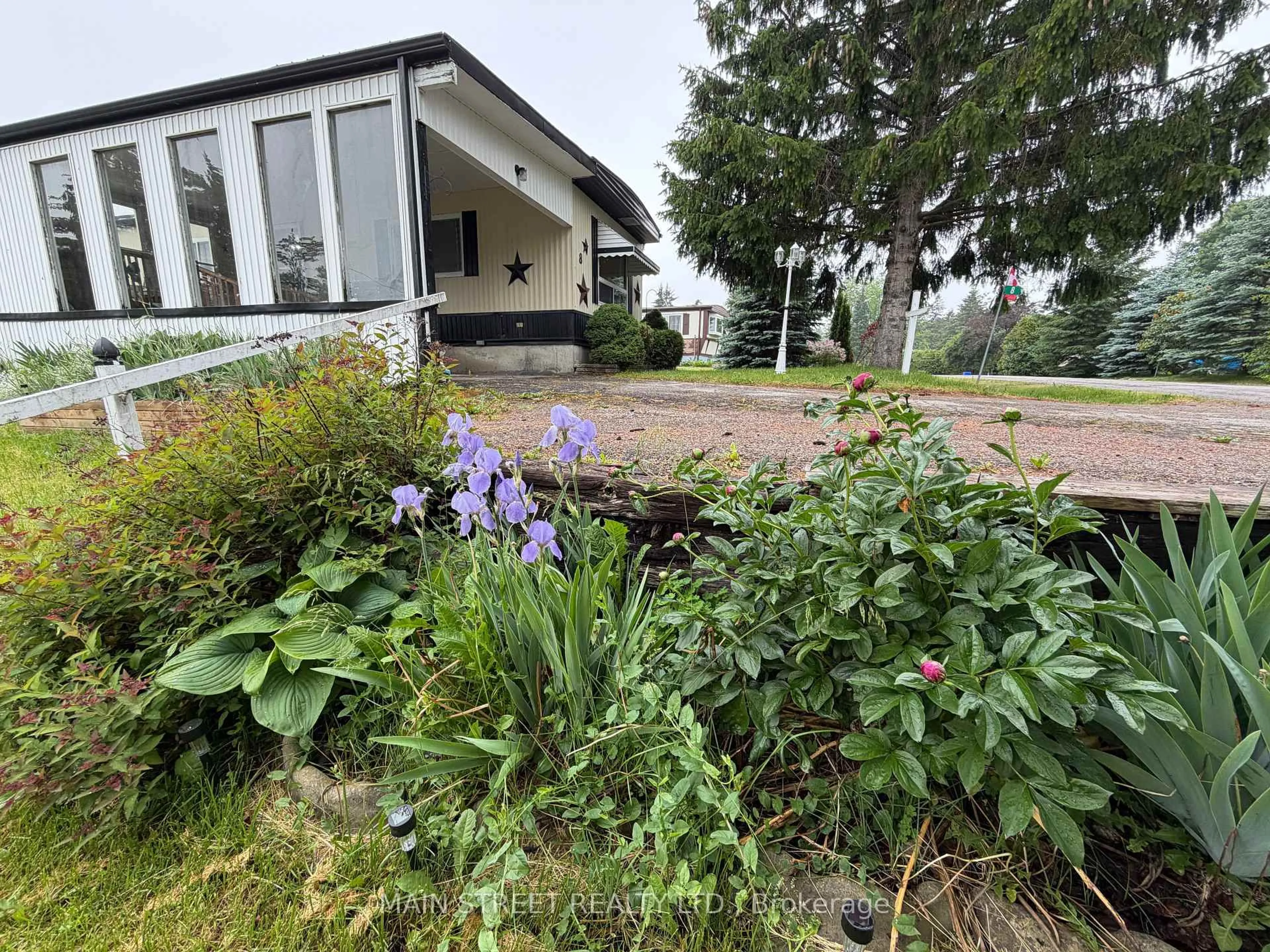 Unknown for 8 Park Cres, Kawartha Lakes Ontario K9V 0H5