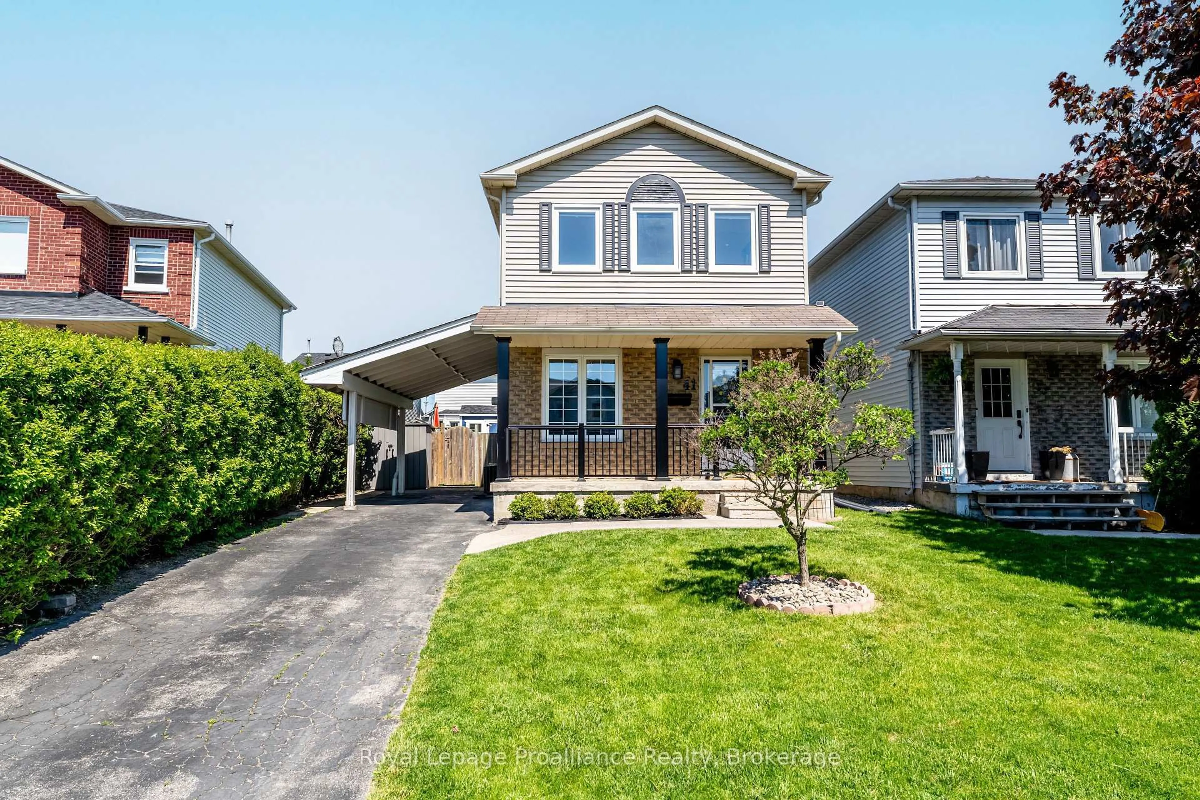 Home with vinyl exterior material, street for 41 Burnham Blvd, Port Hope Ontario L1A 4G5
