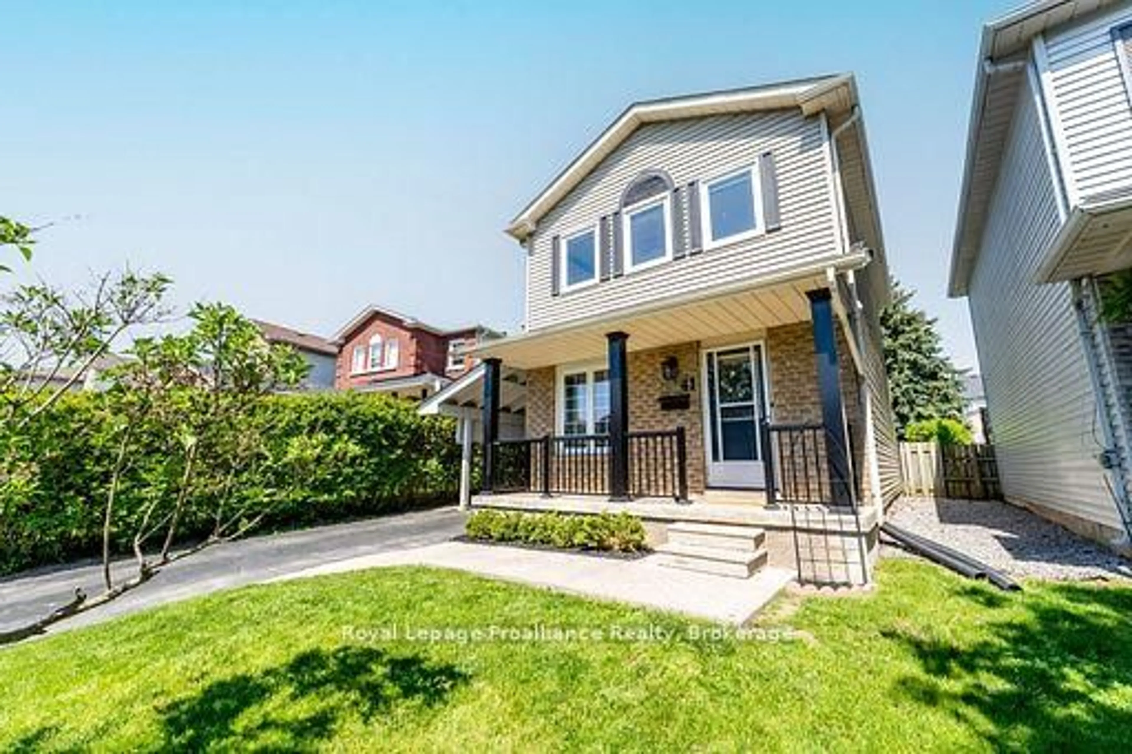 Home with vinyl exterior material, street for 41 Burnham Blvd, Port Hope Ontario L1A 4G5