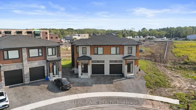 7392 Splendour Dr, Niagara Falls 4