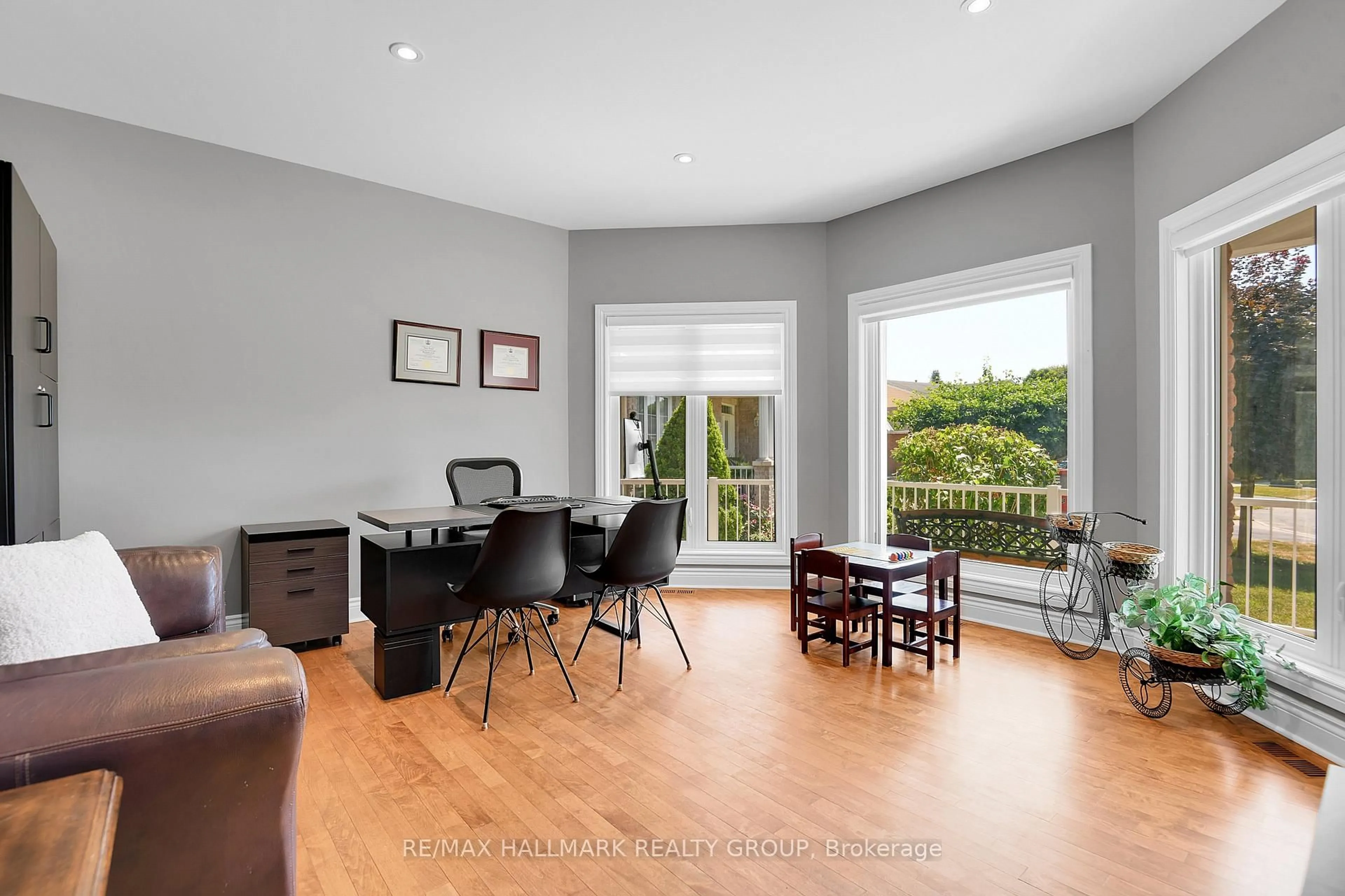 Unknown for 1705 Silver Bark Ave, Orleans Ontario K1C 7A9
