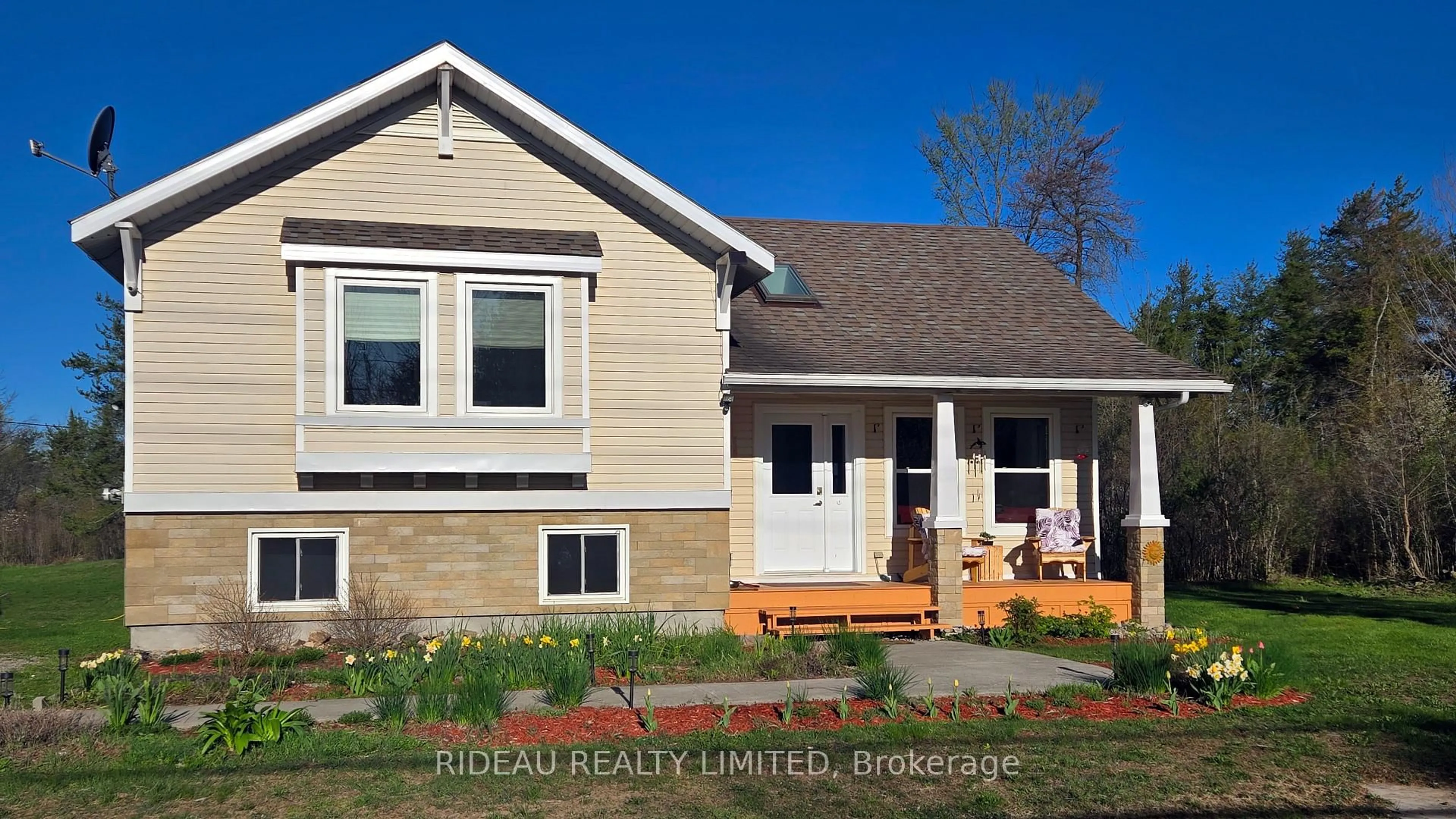 Home with vinyl exterior material, street for 44 Blanchards Hill Rd, Rideau Lakes Ontario K0G 1L0
