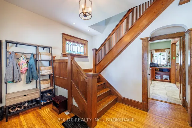 5285 THIRD Ave, Niagara Falls 4