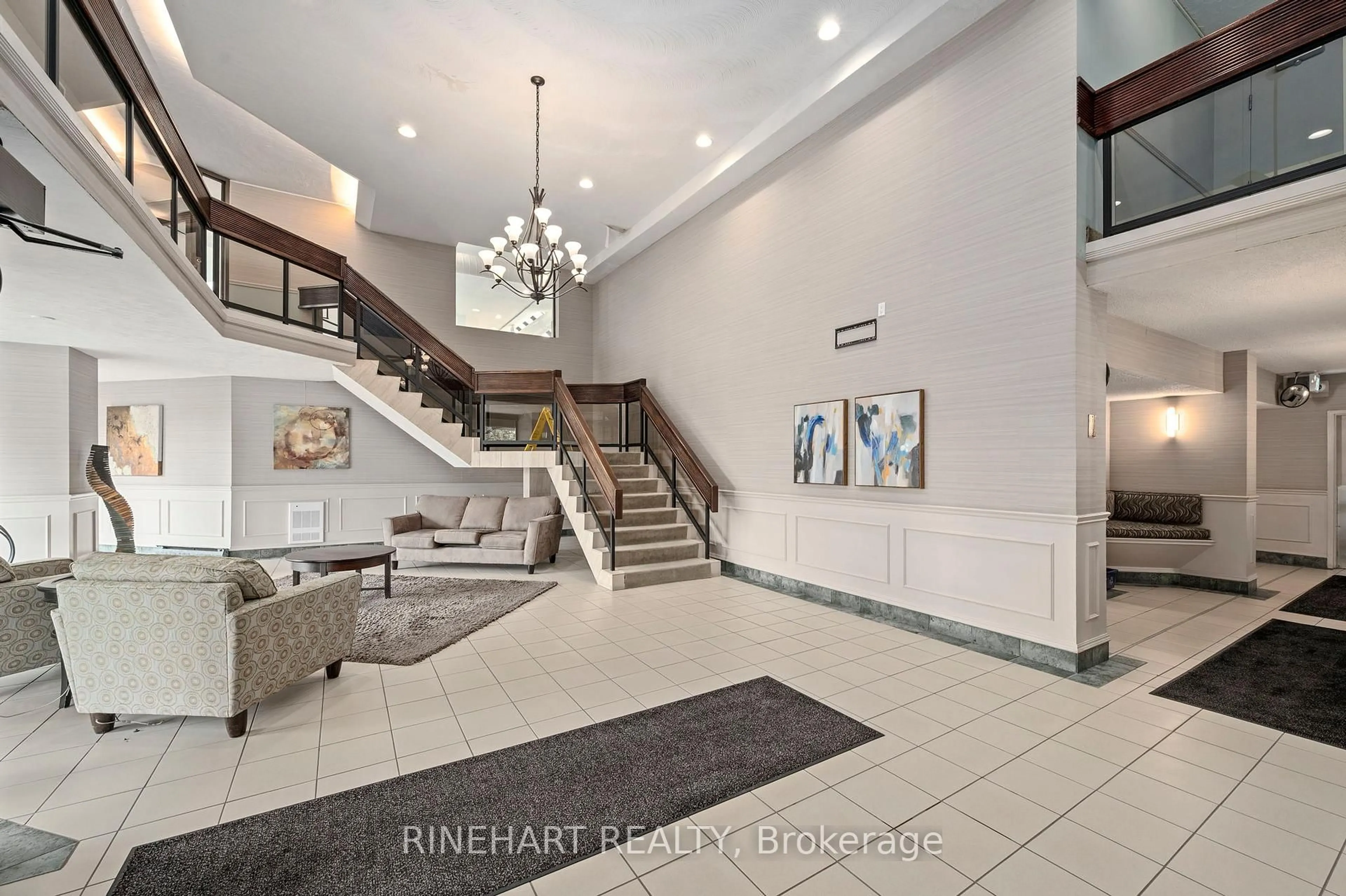 Unknown for 363 Colborne St #2701, London East Ontario N6B 3N3
