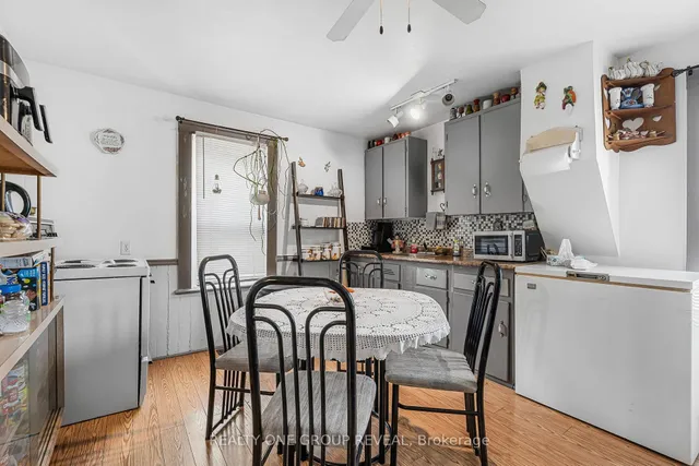 160 Fares St, Port Colborne 4