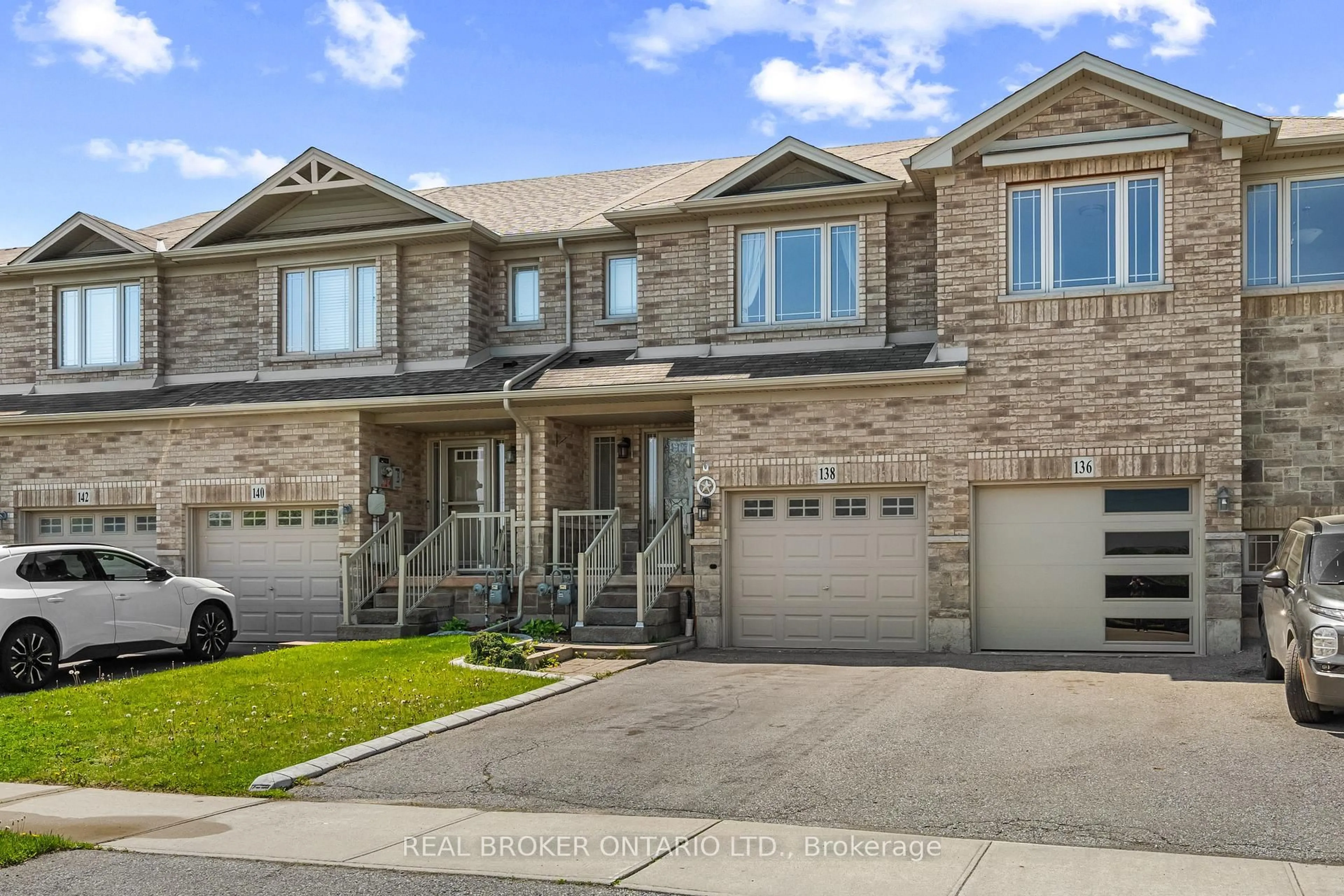 Home with brick exterior material, street for 138 Edenrock Dr, Hamilton Ontario L8E 0G8