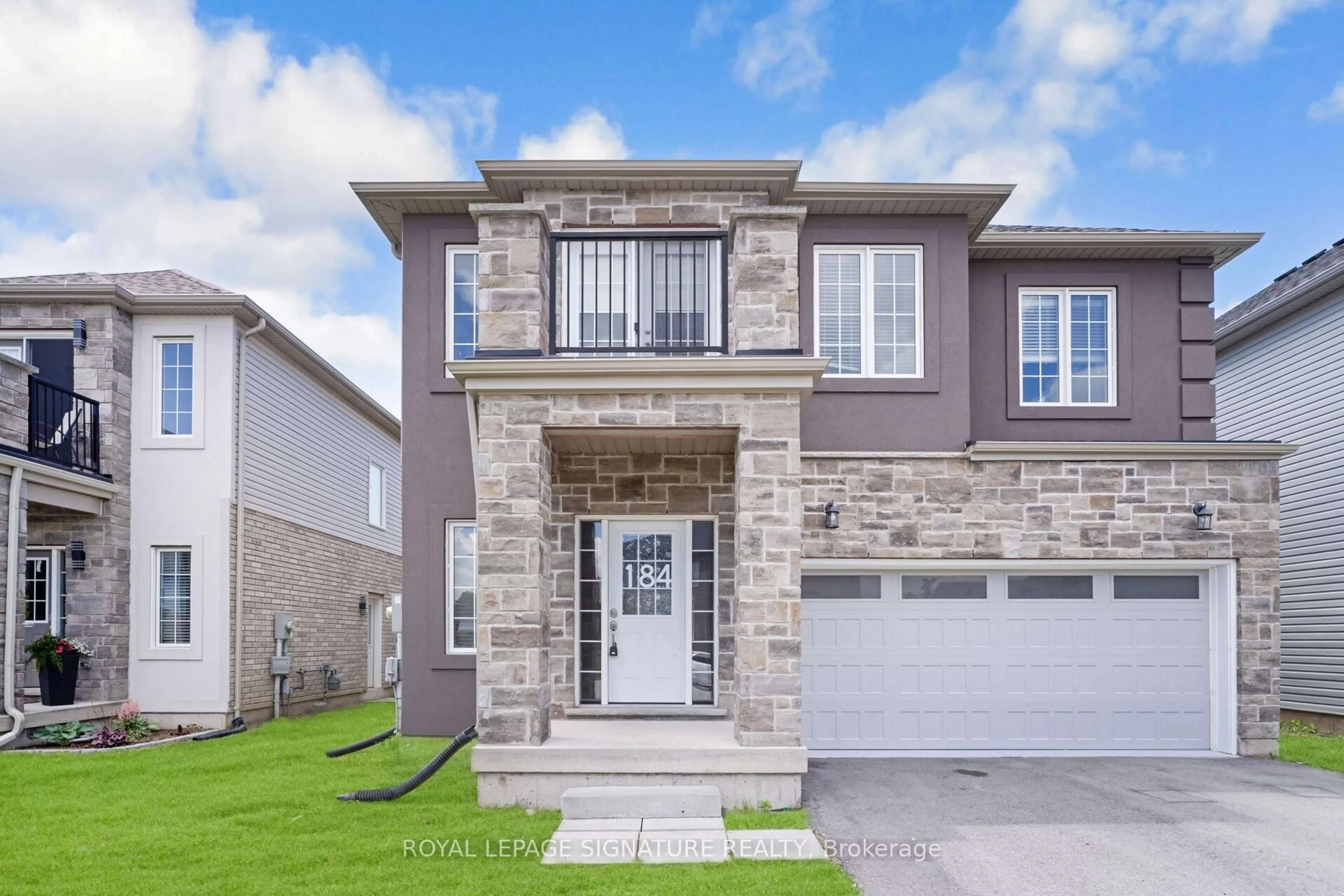 Home with brick exterior material, street for 184 Bethune Ave, Welland Ontario L3B 0H6