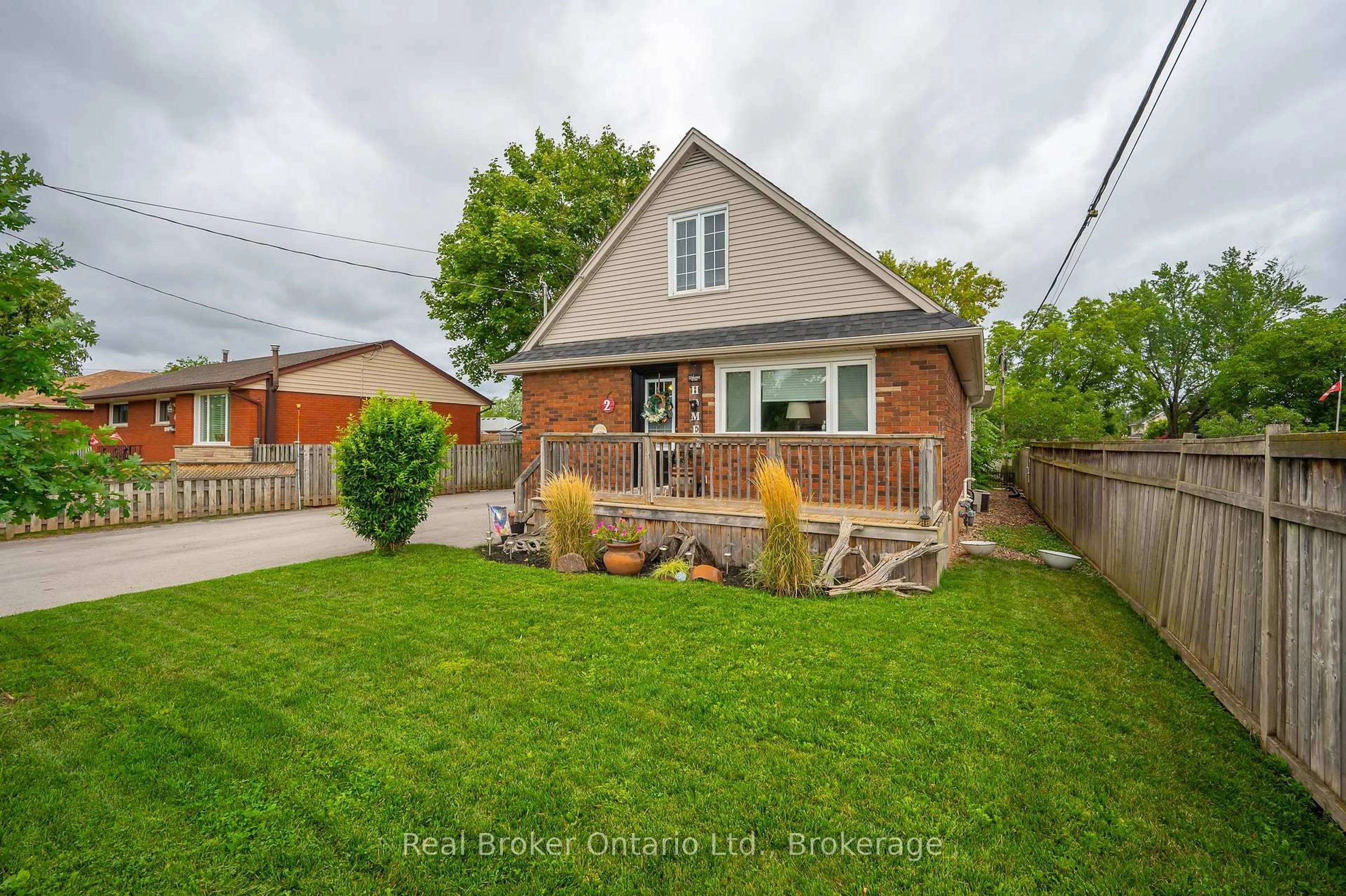 Unknown for 2 Cherry Ave, Grimsby Ontario L3M 2G9