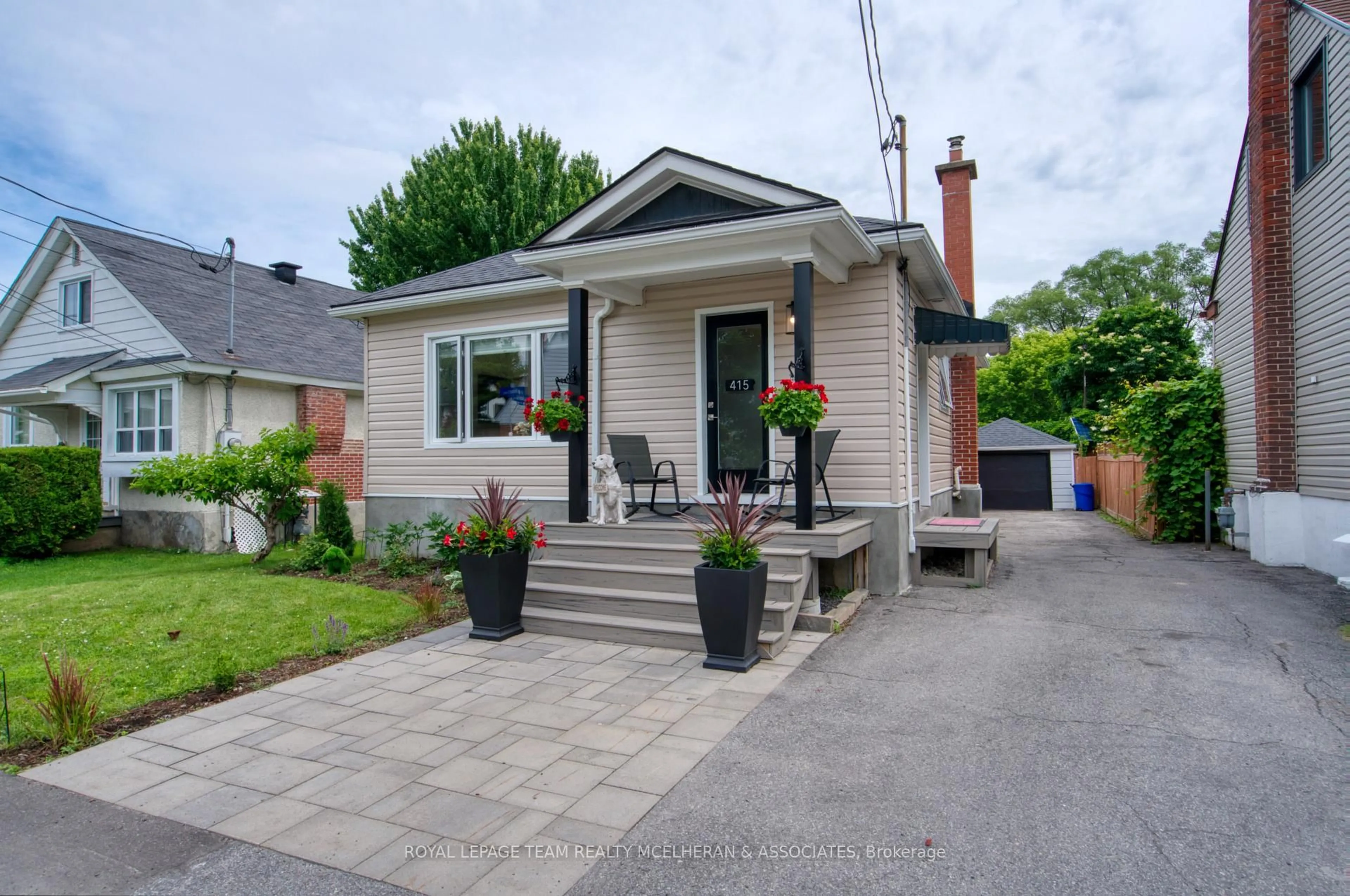 Home with brick exterior material, street for 415 Hilson Ave, Ottawa Ontario K1Z 6B9