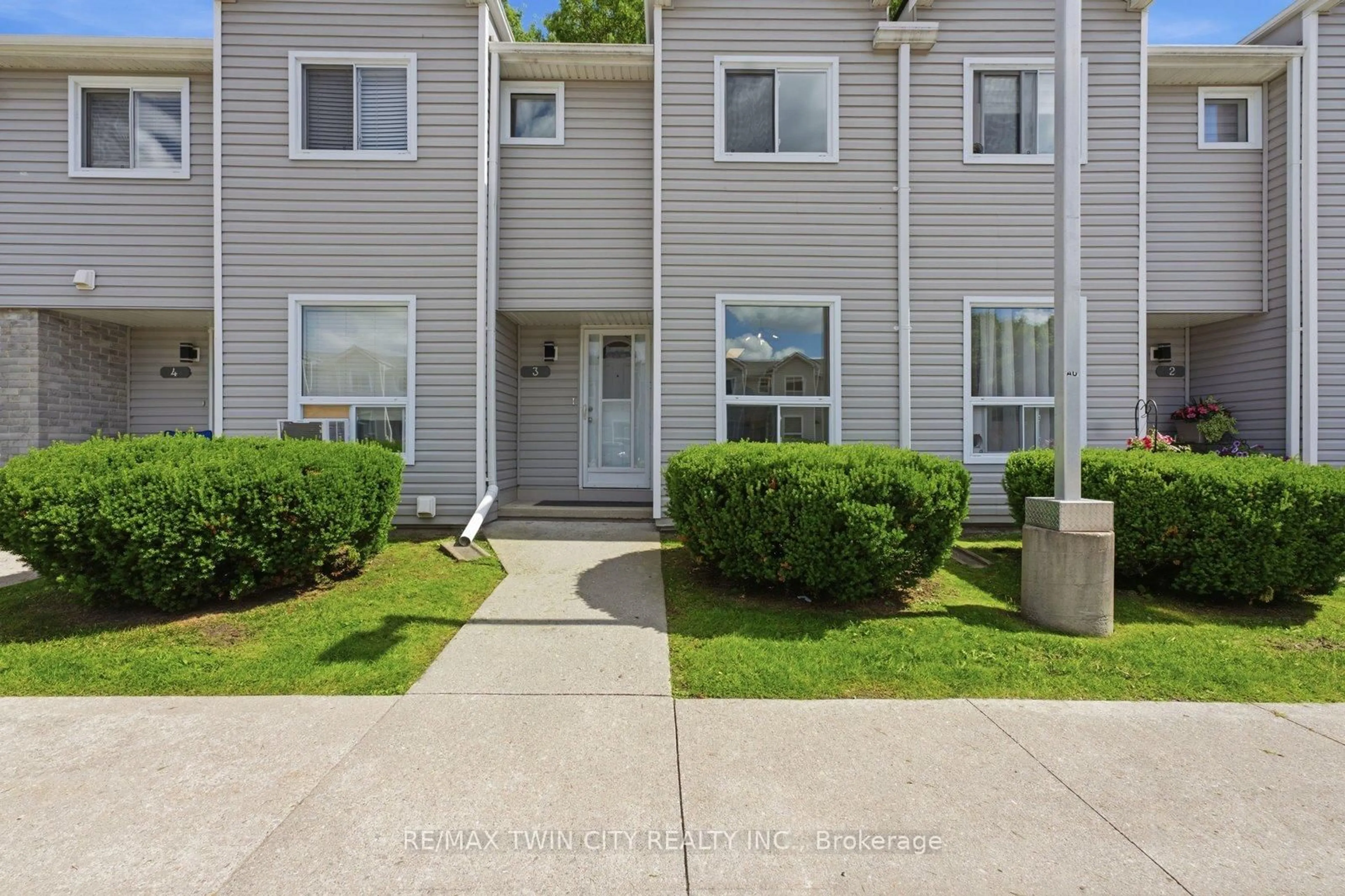 Unknown for 476 Grey St #3, Brantford Ontario N3S 7S5