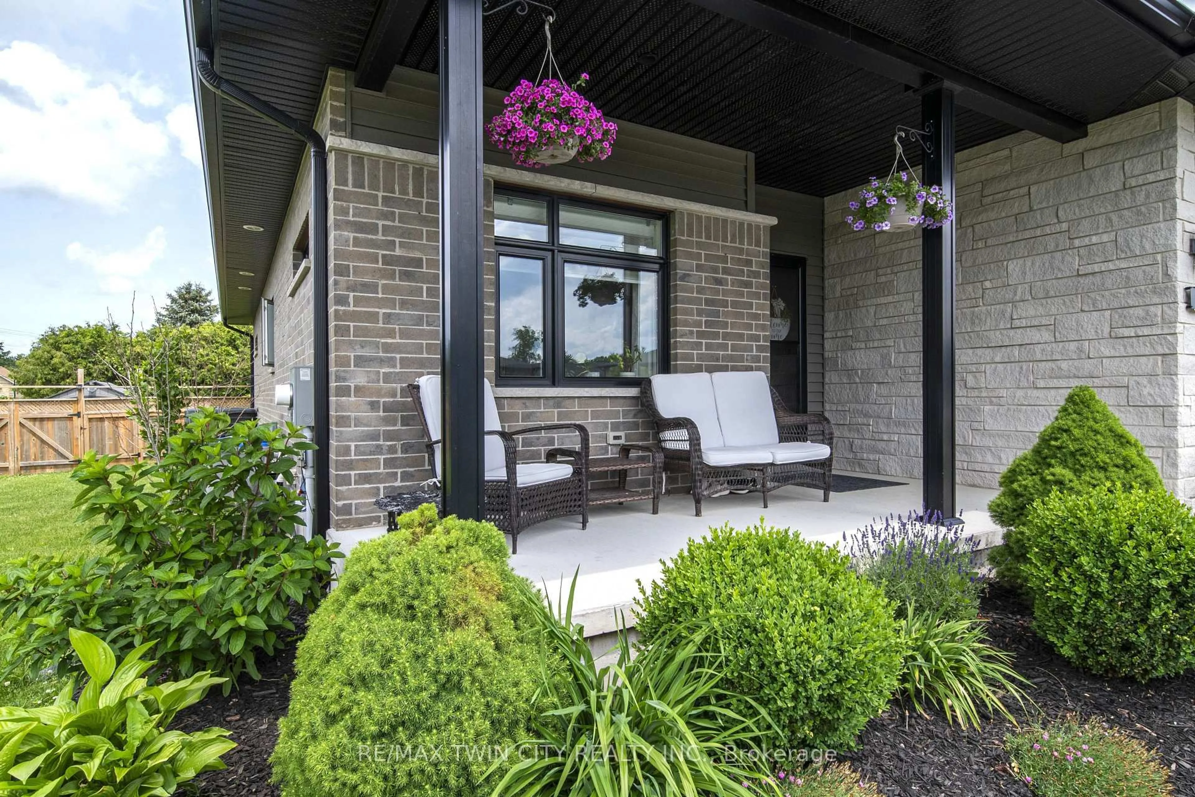 Patio, street for 82 Rowe Ave, South Huron Ontario N0M 1S1