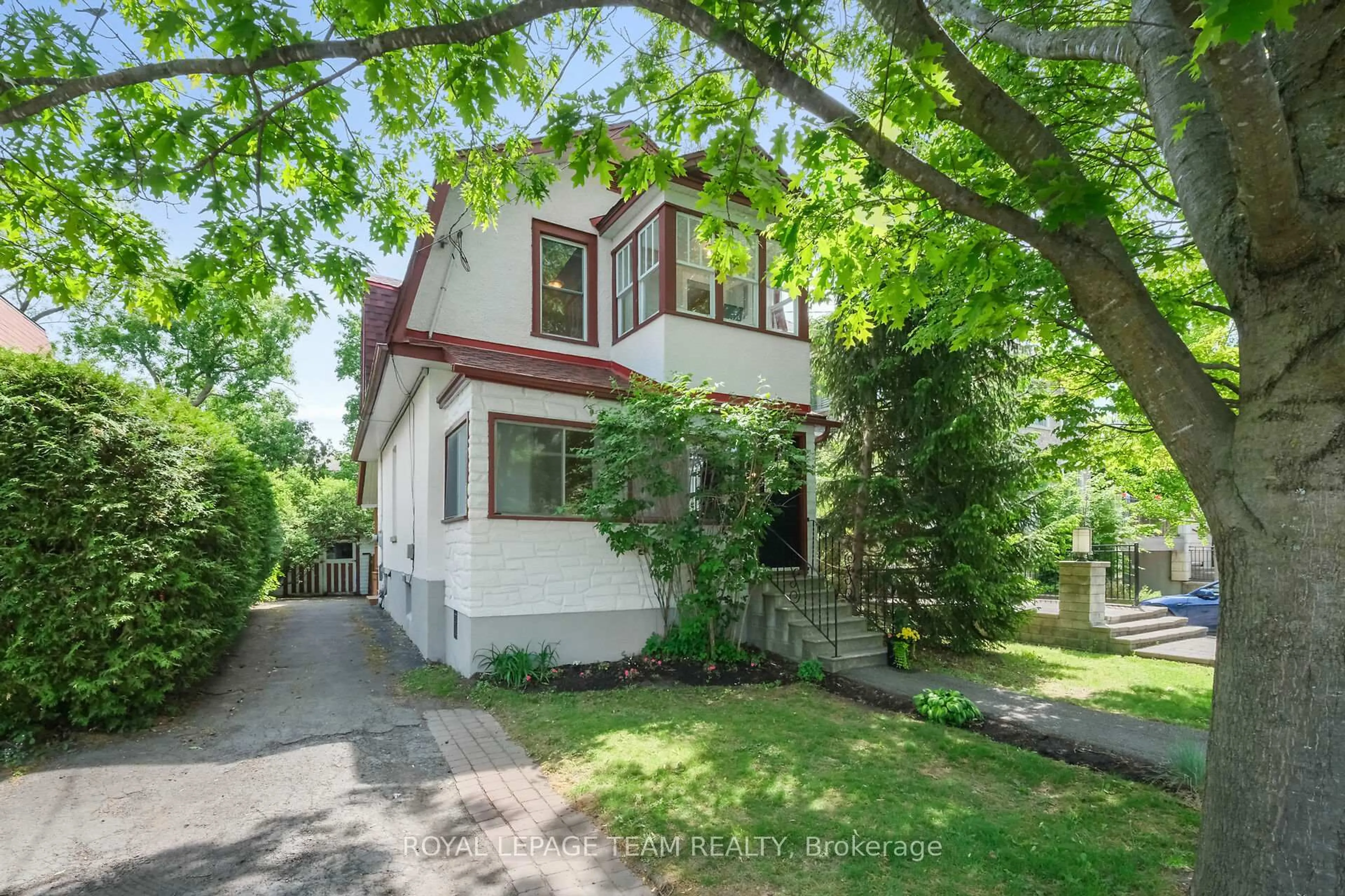 Unknown for 525 Cole Ave, Ottawa Ontario K2A 2B2