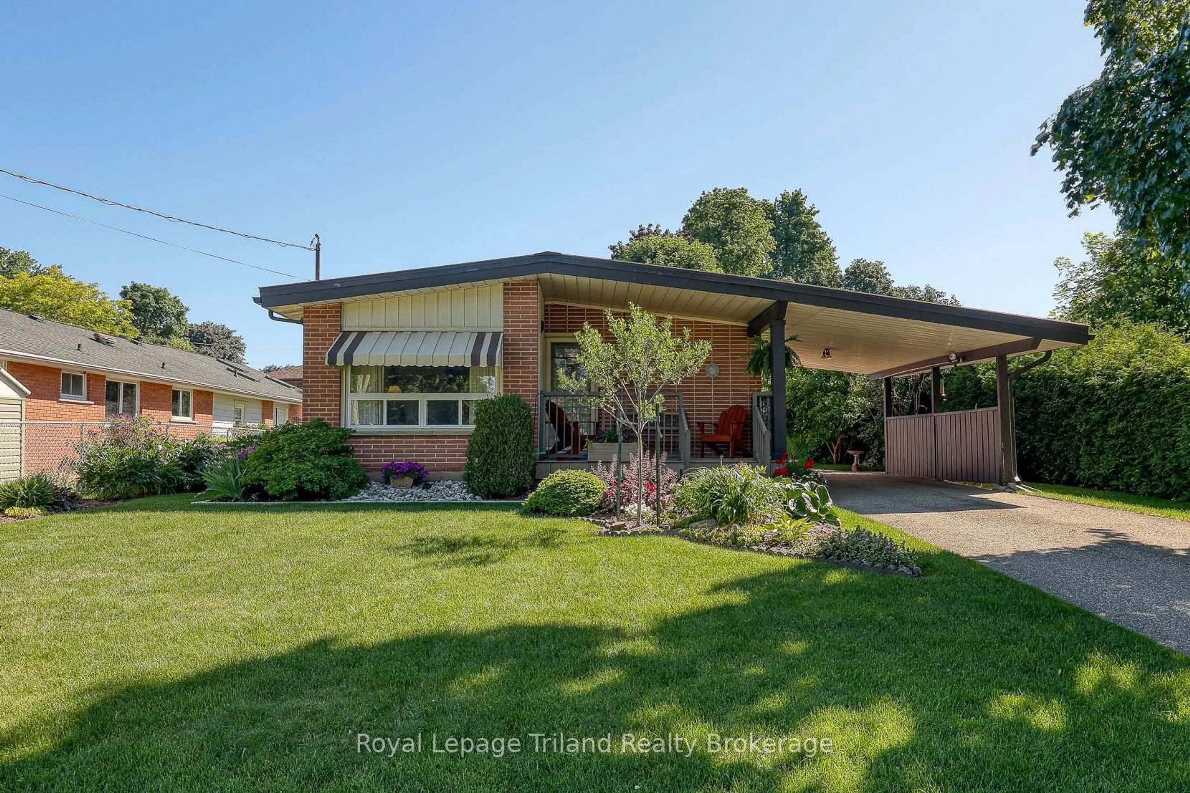 Home with brick exterior material, street for 272 Brenda Cres, Woodstock Ontario N4S 7S1