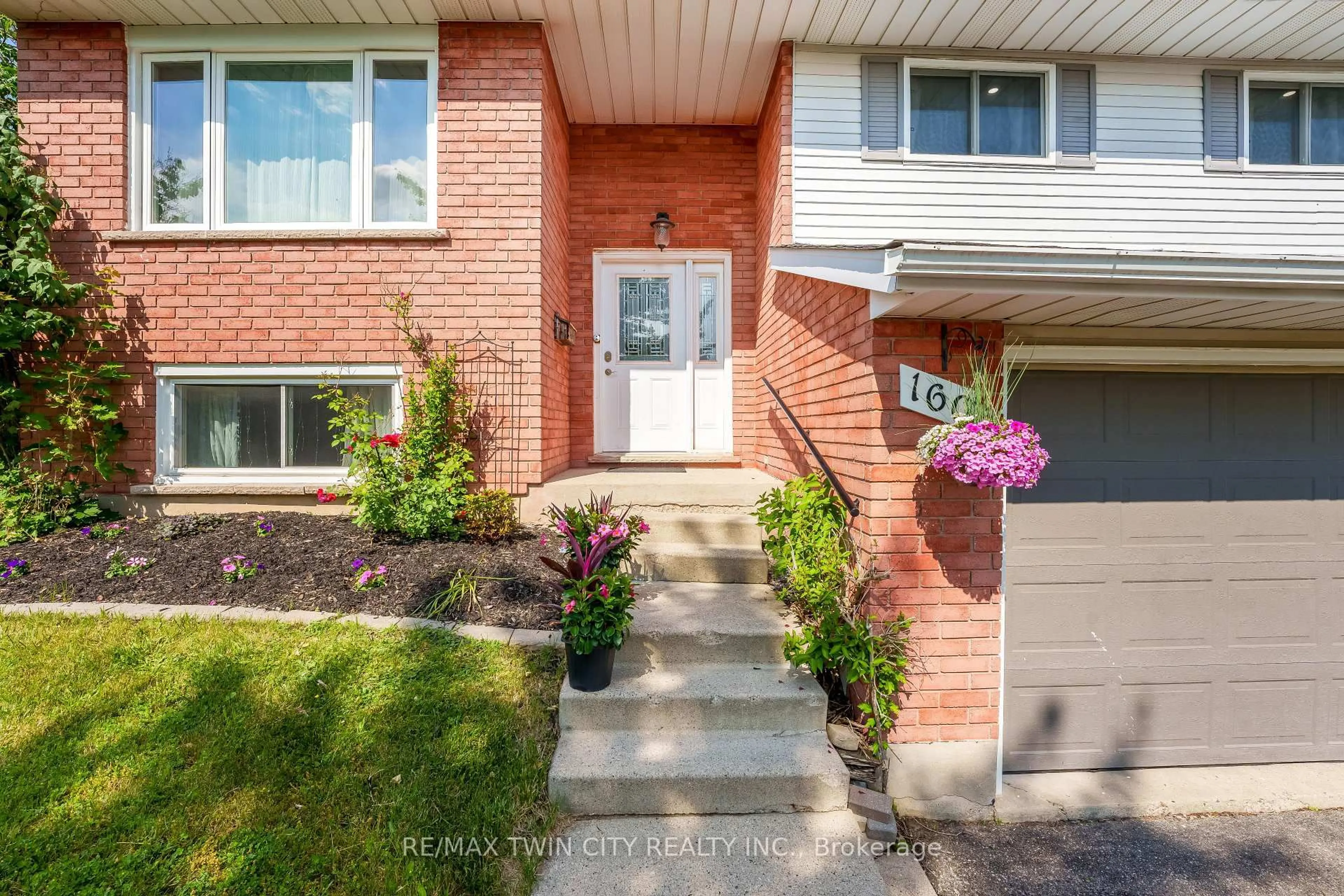 Home with brick exterior material, street for 160 Gray St, Kitchener Ontario N2A 3P7