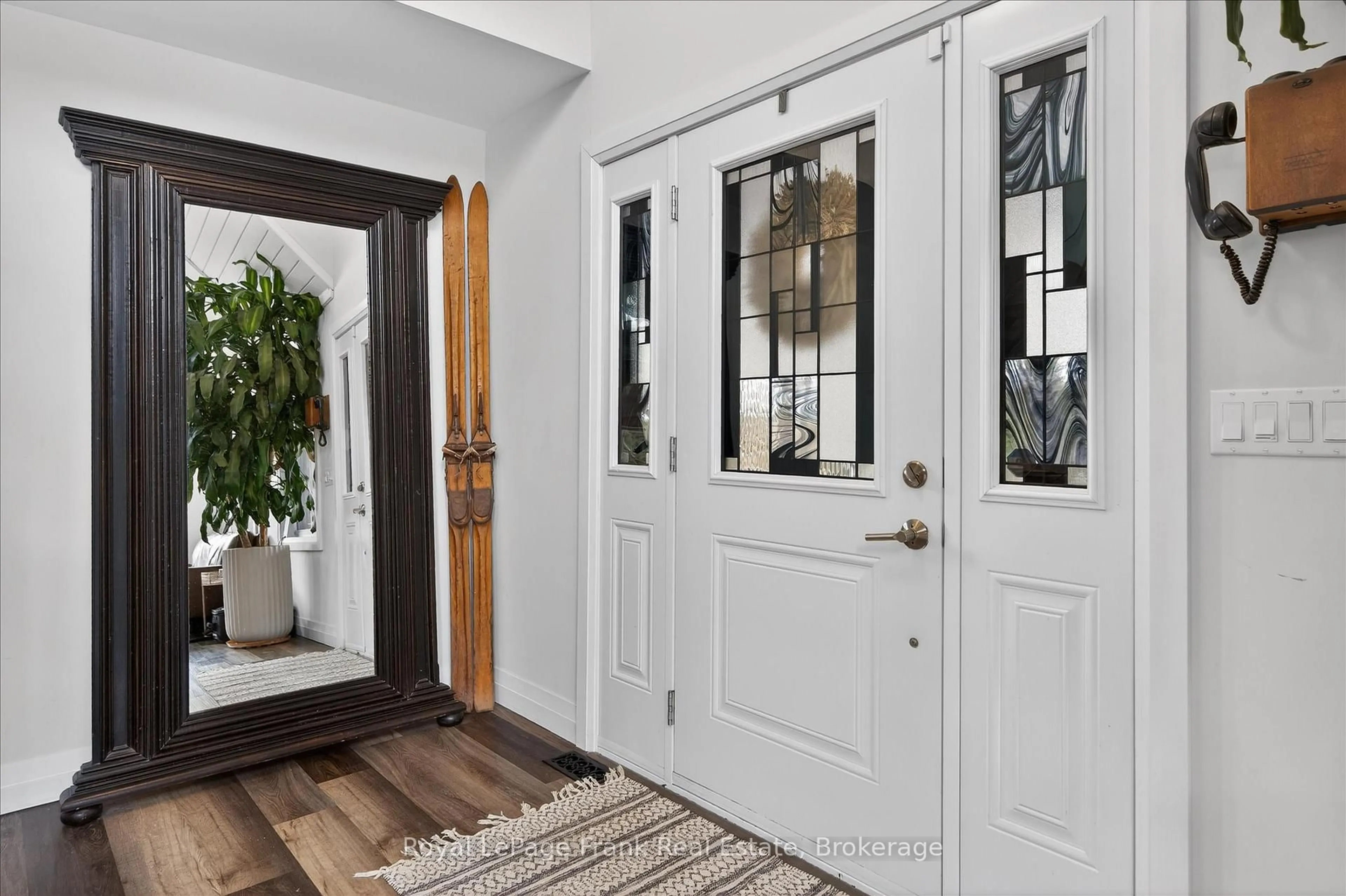 Indoor entryway for 177 Flinton Rd, Tweed Ontario K0K 3J0