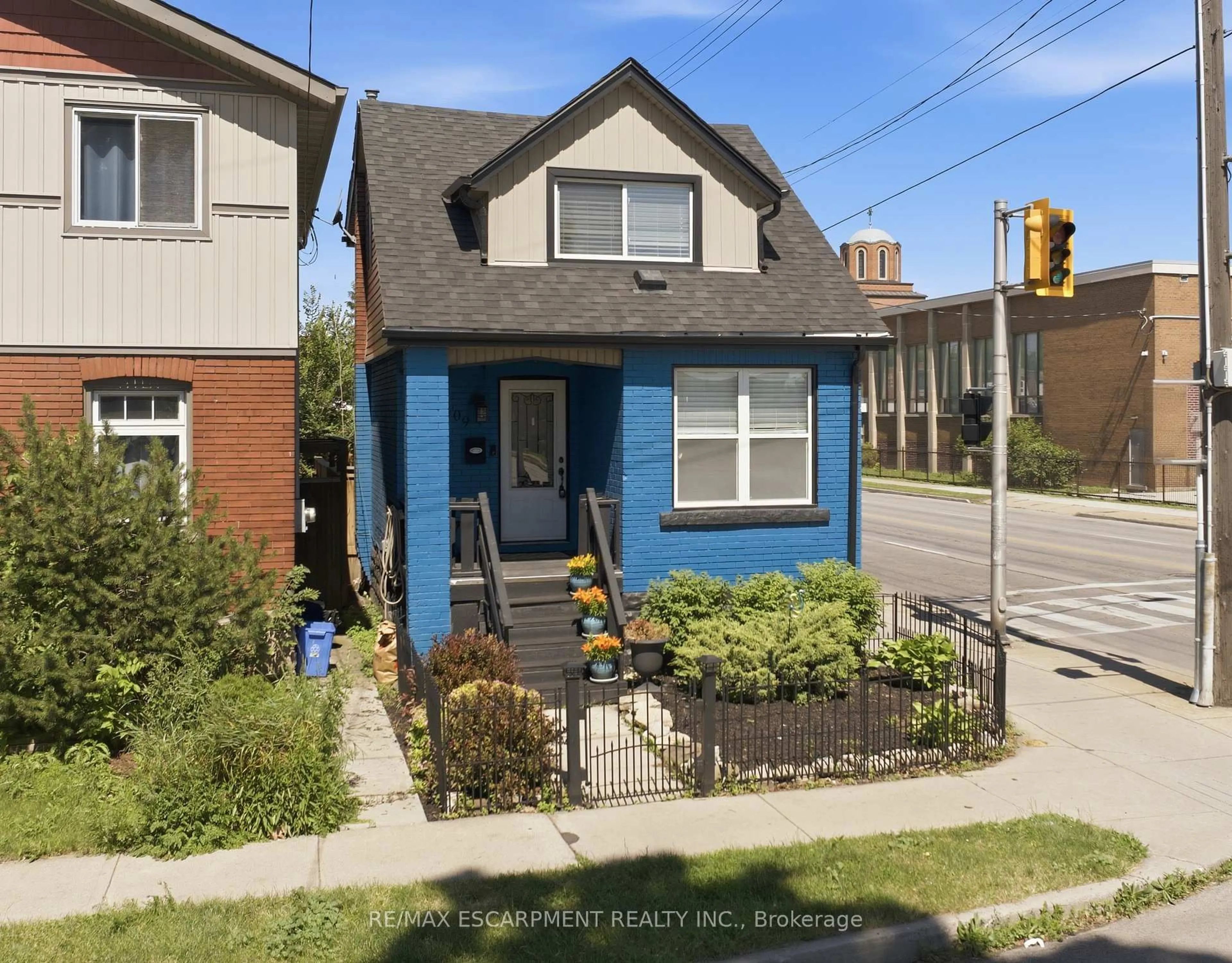 Unknown for 309 Cope St, Hamilton Ontario L8H 5B8
