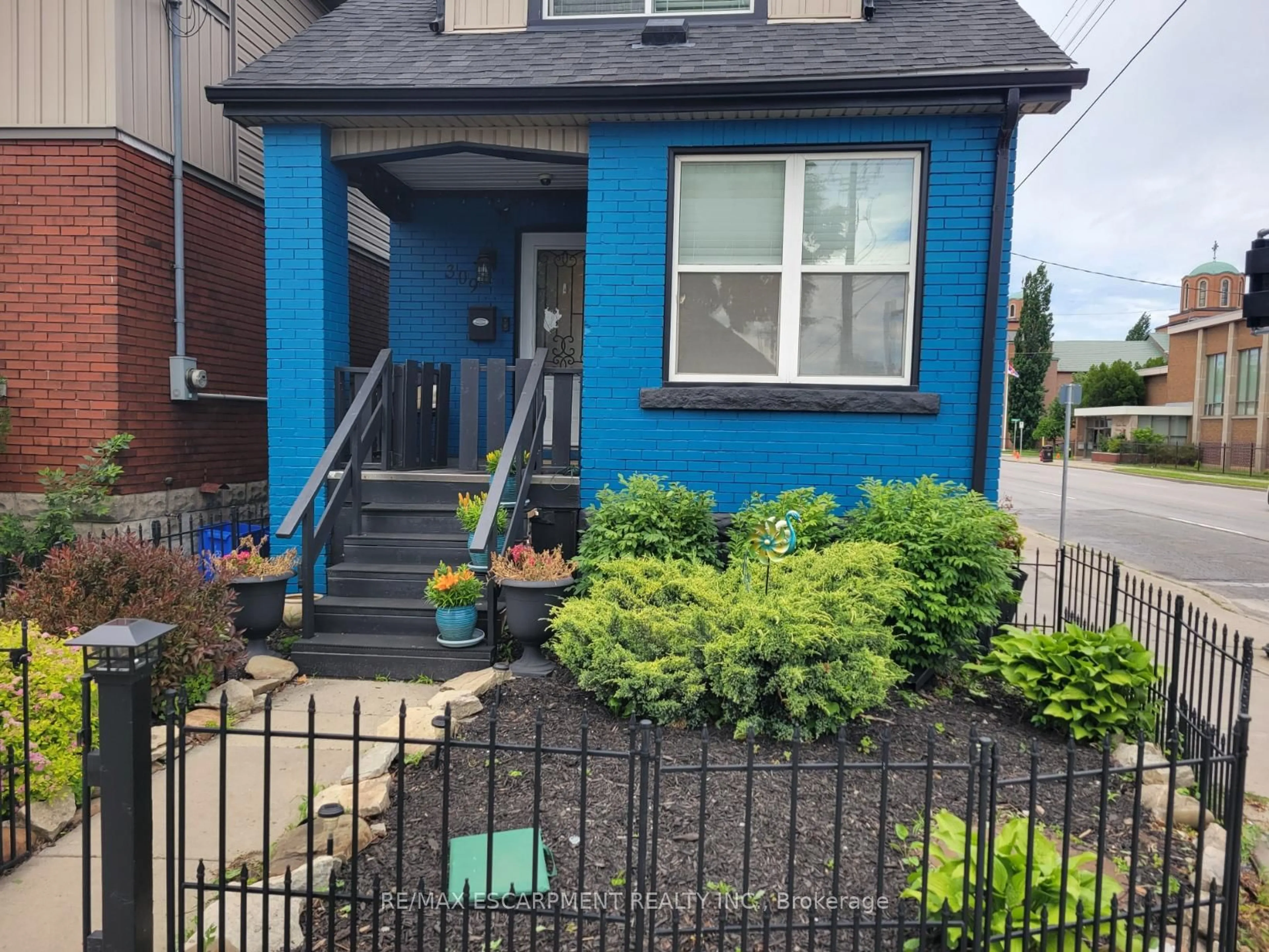Unknown for 309 Cope St, Hamilton Ontario L8H 5B8